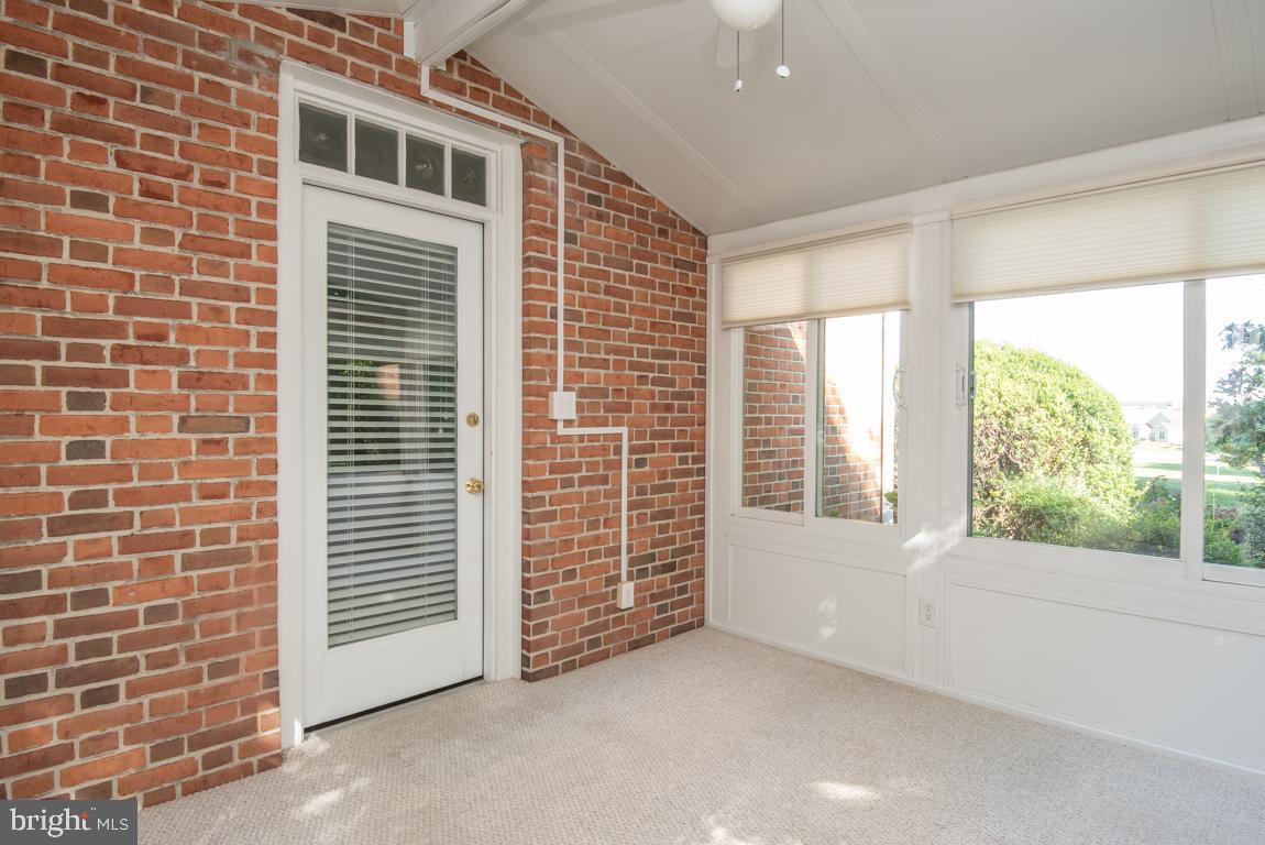 EAST PETERSBURG - Residential