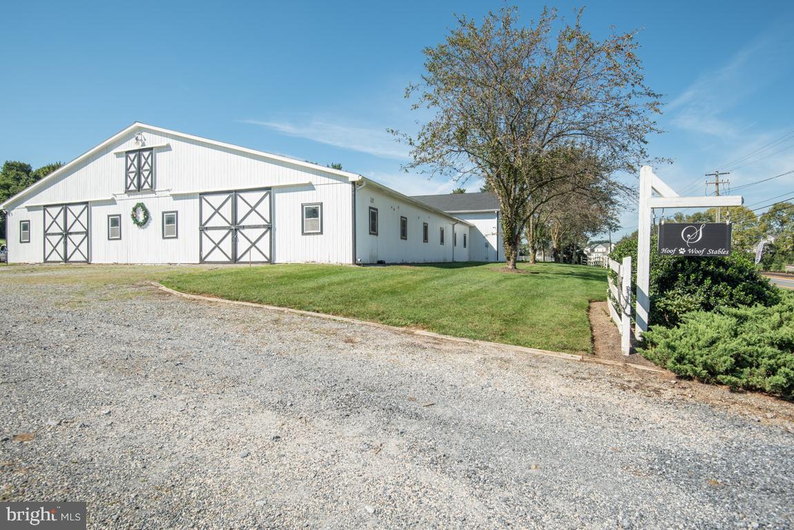 EAST PETERSBURG - Residential