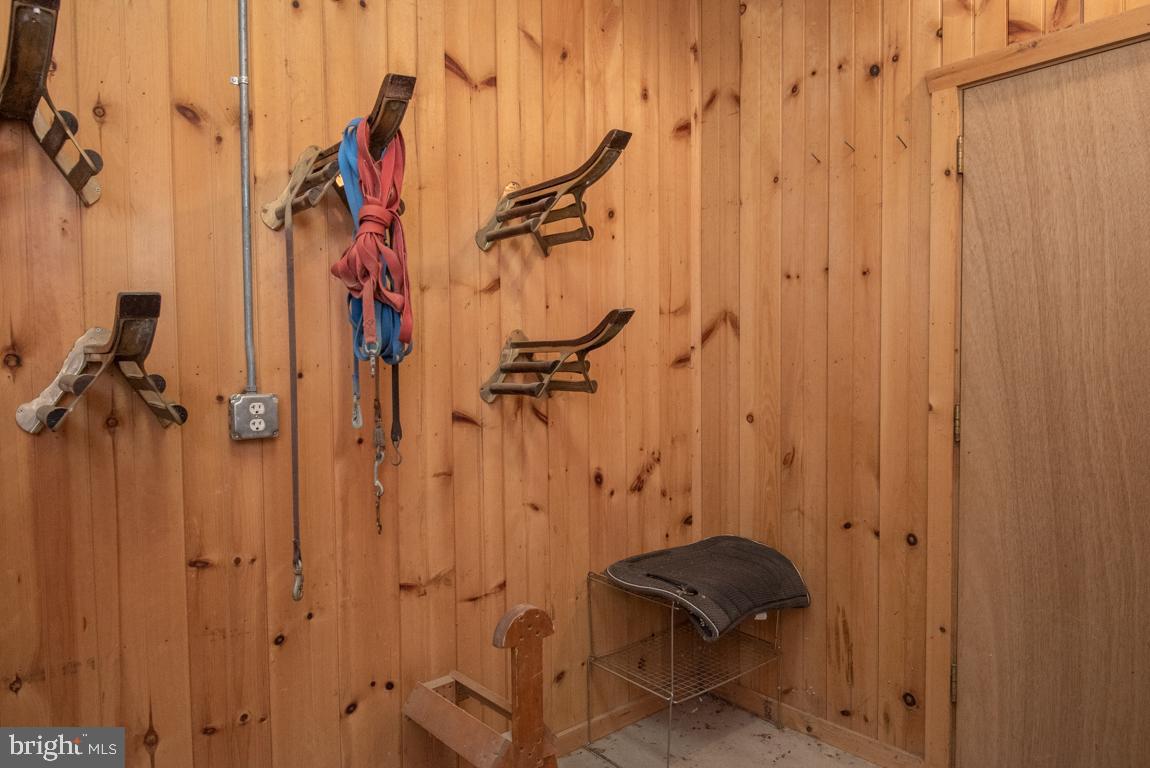 EAST PETERSBURG - Residential