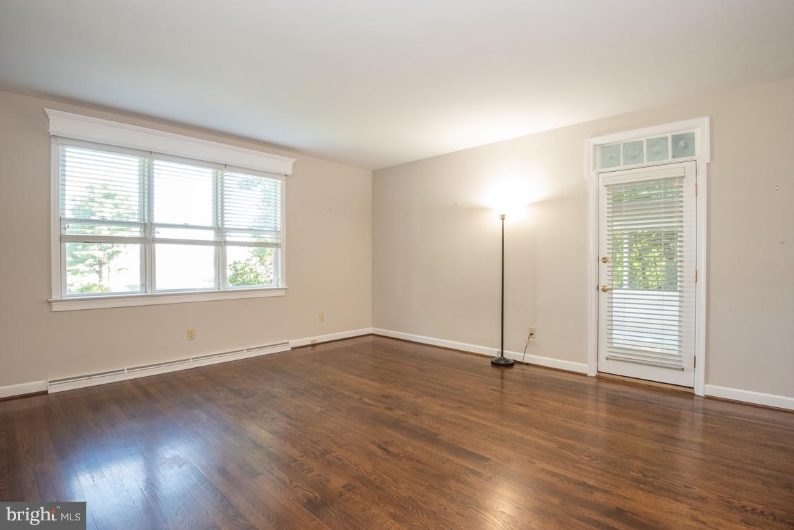 EAST PETERSBURG - Residential