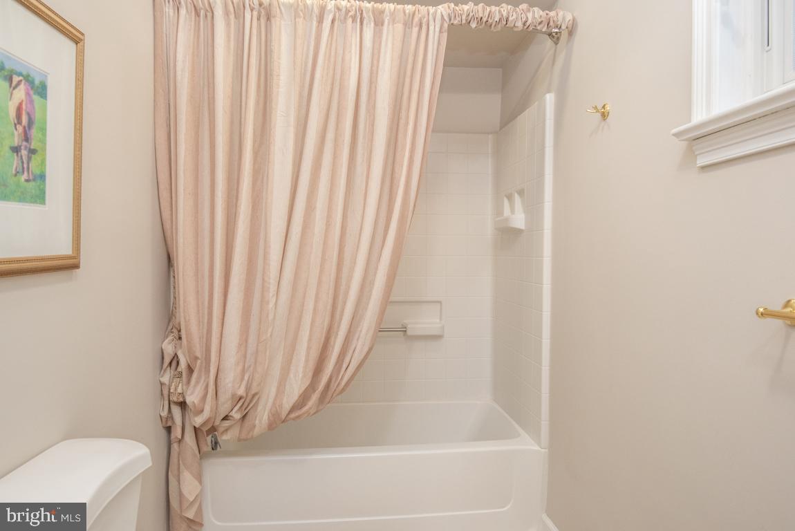 EAST PETERSBURG - Residential