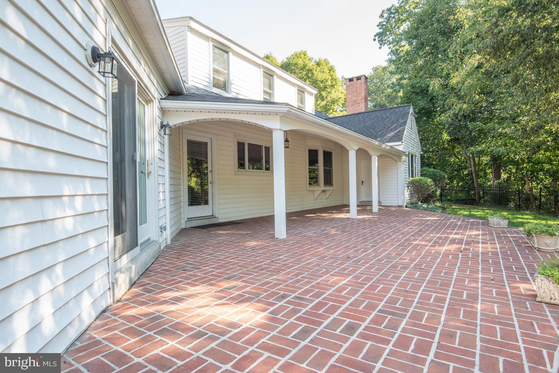 EAST PETERSBURG - Residential