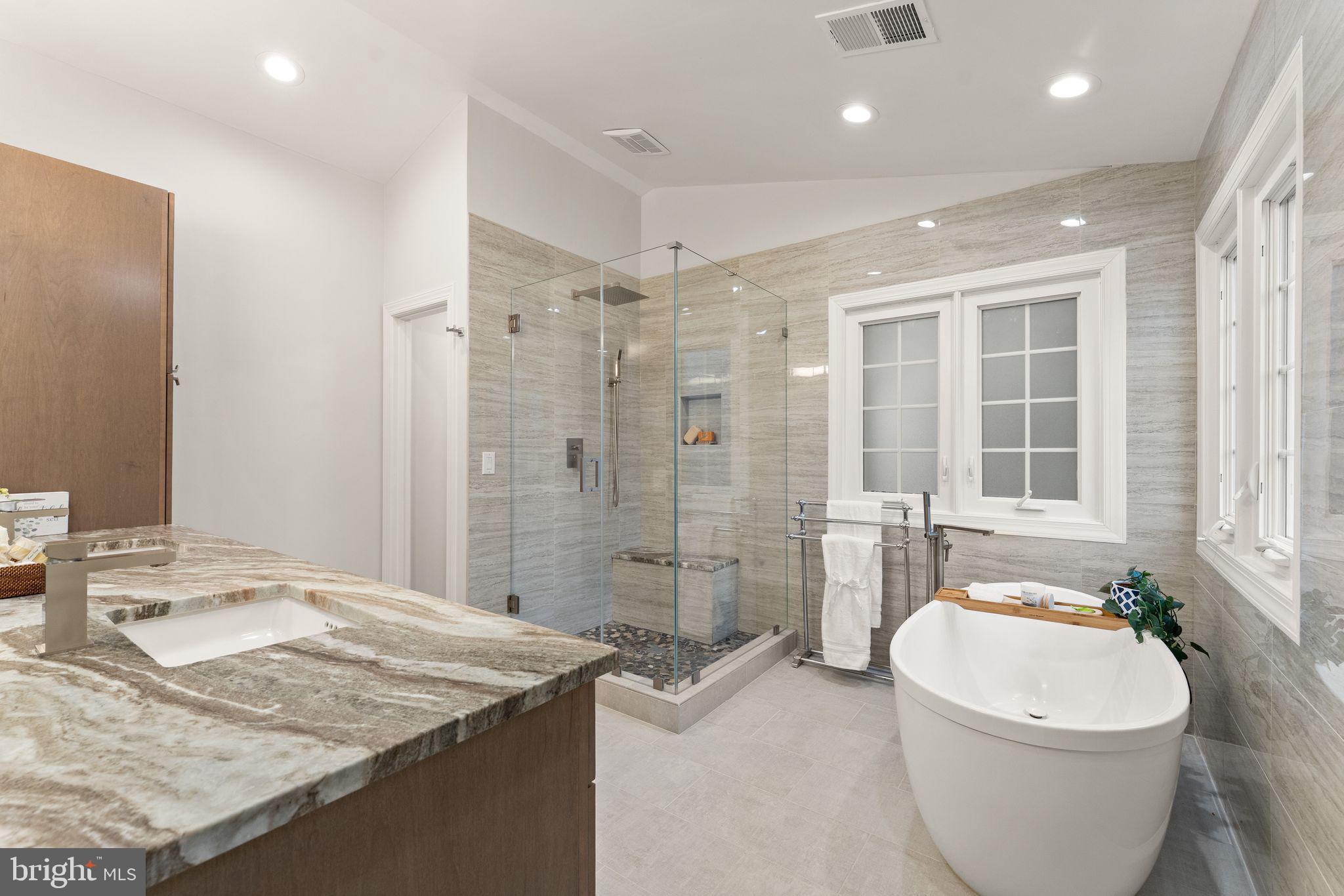 ASHBURN FARM - Residential