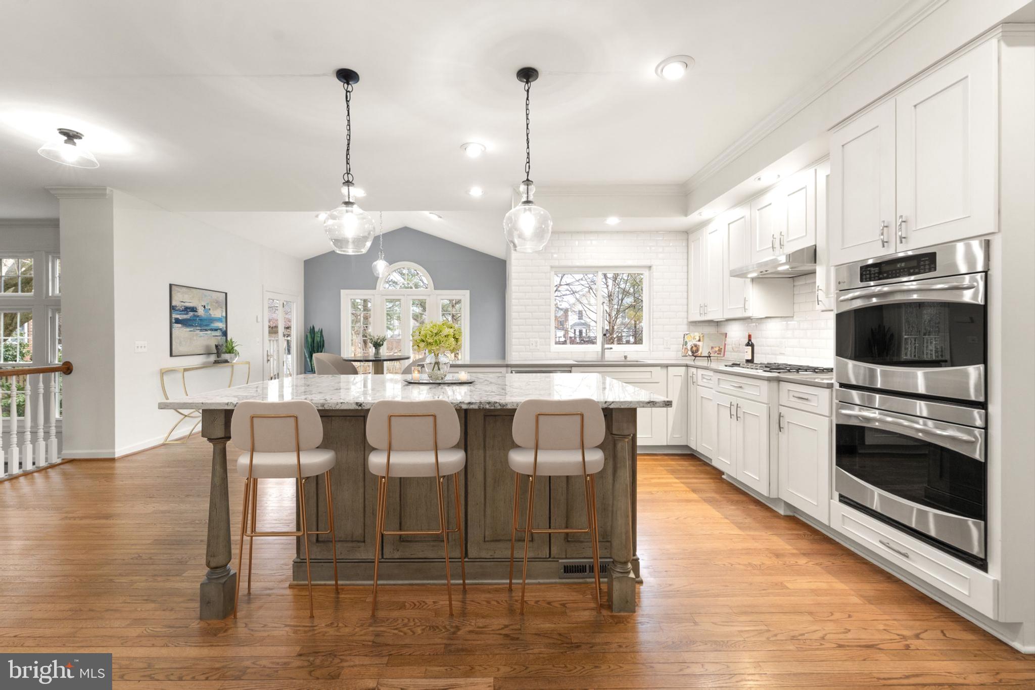 ASHBURN FARM - Residential