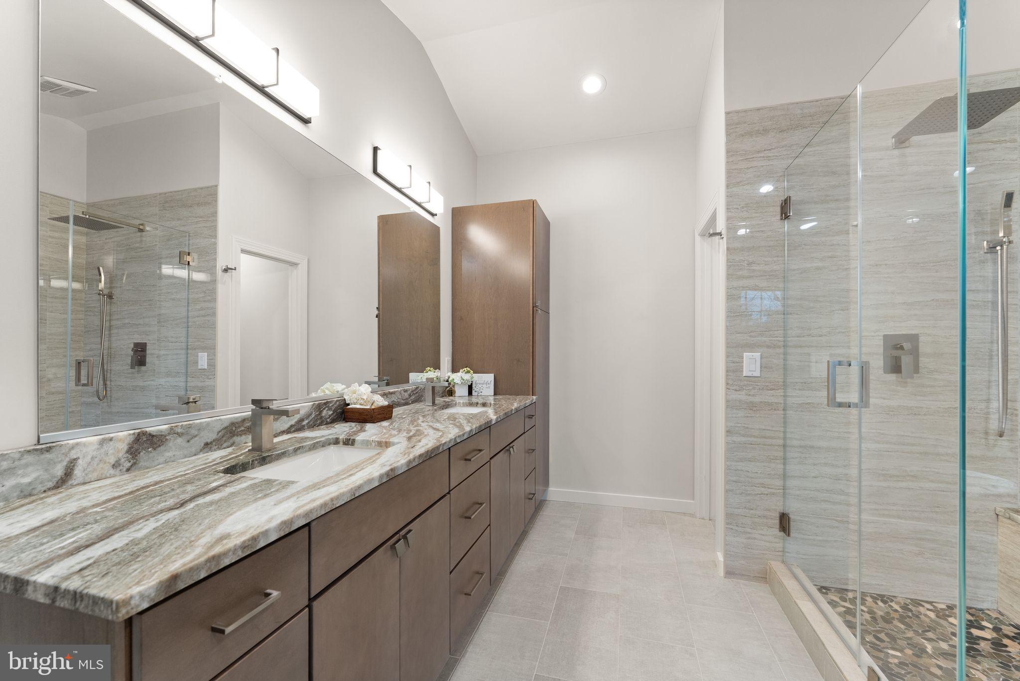 ASHBURN FARM - Residential