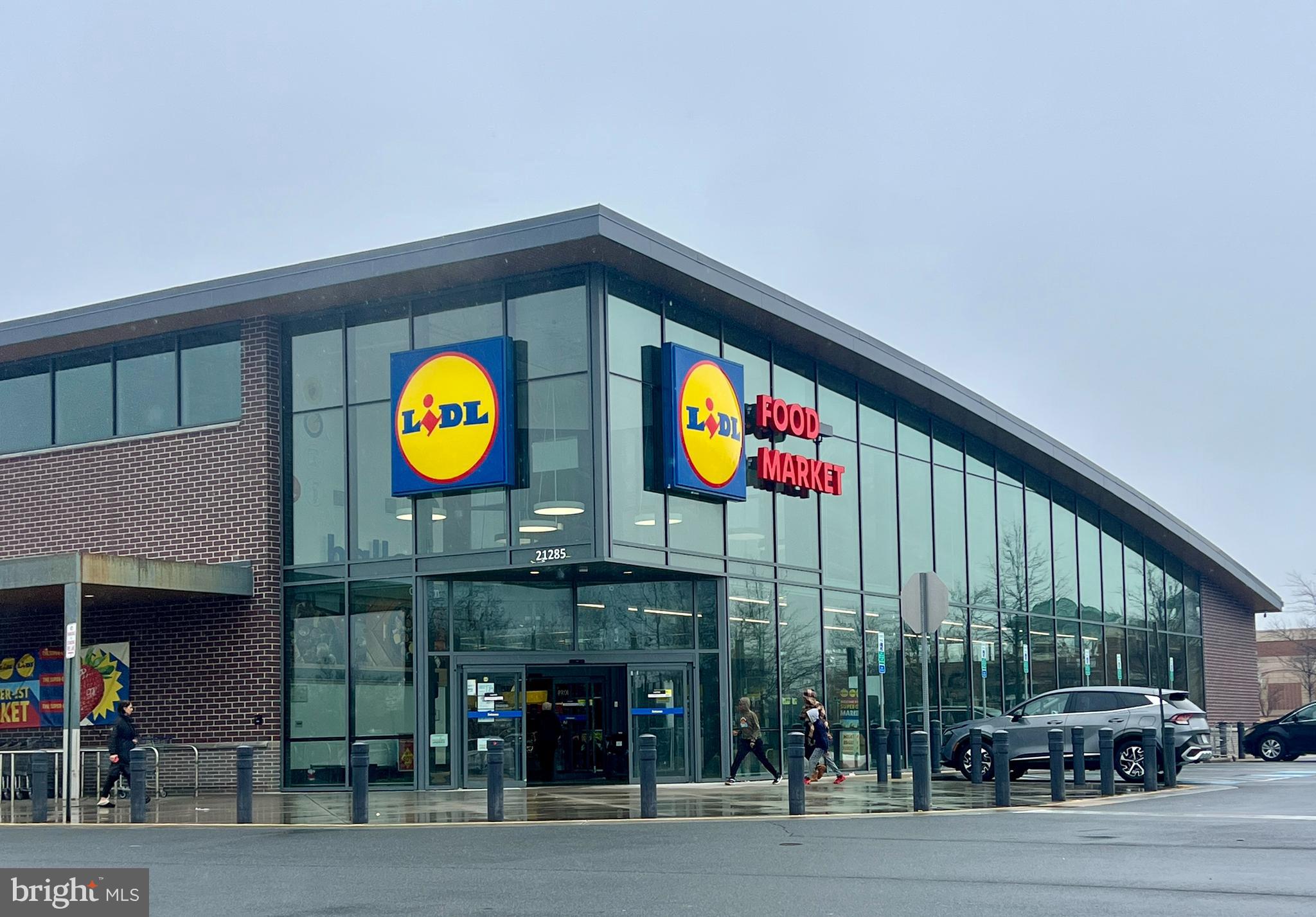 ASHBURN FARM - Residential