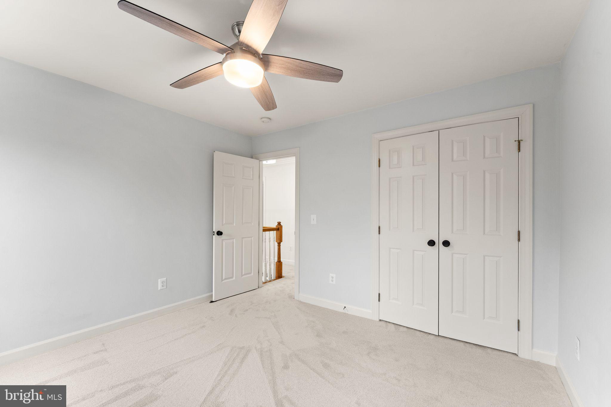 ASHBURN FARM - Residential