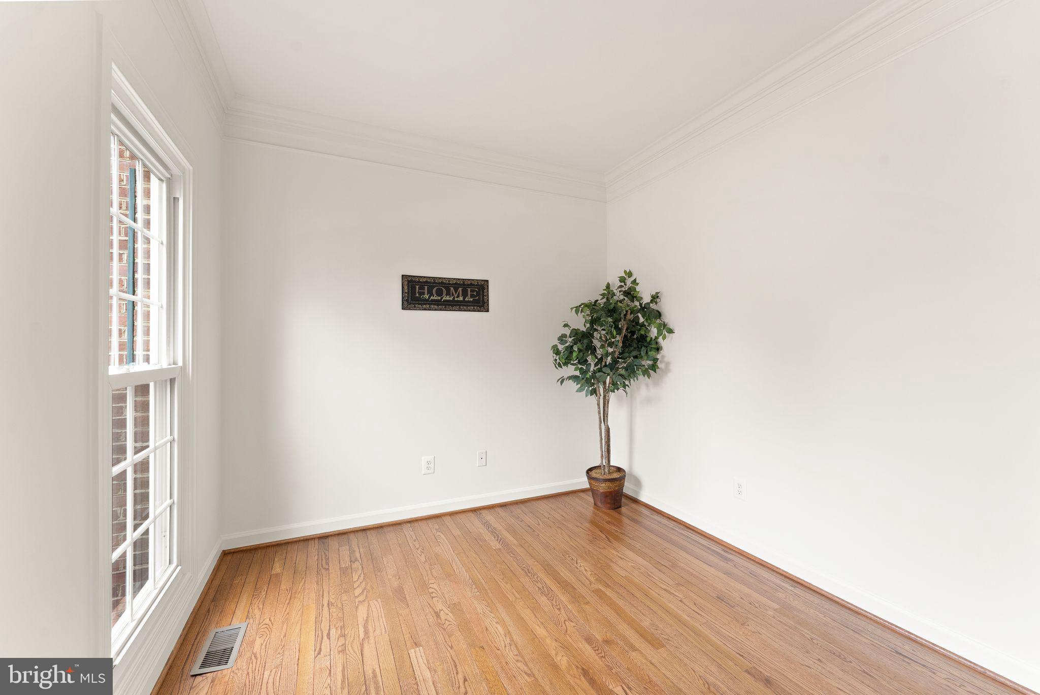 ASHBURN FARM - Residential