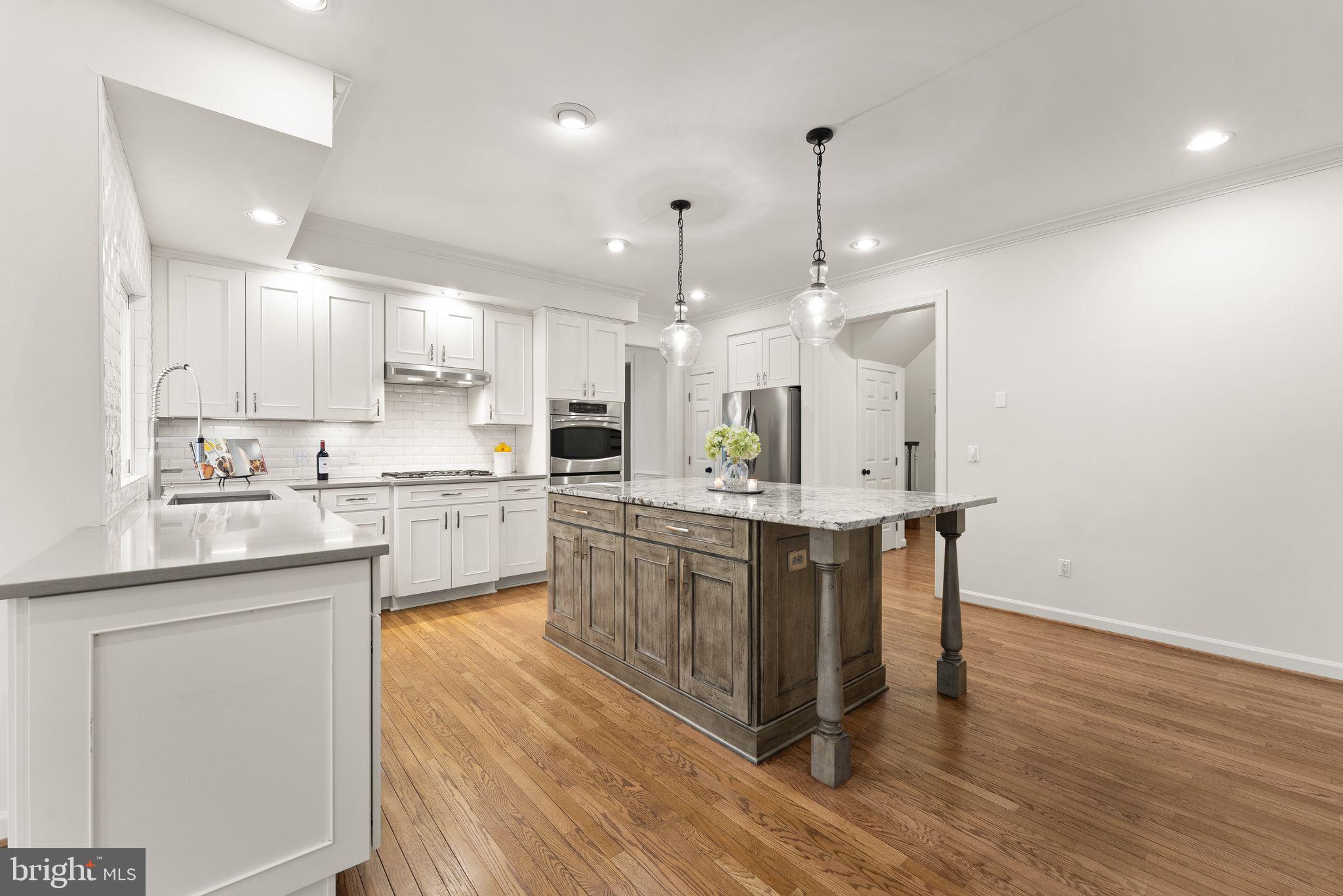 ASHBURN FARM - Residential