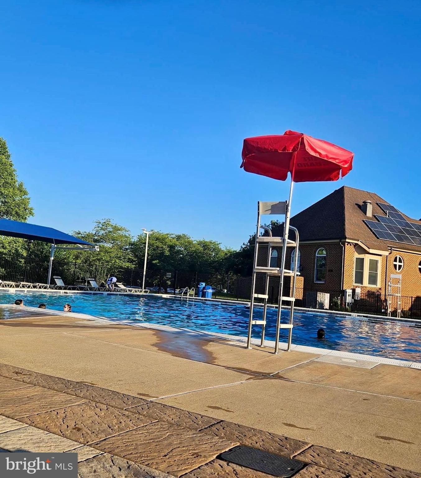 ASHBURN FARM - Residential