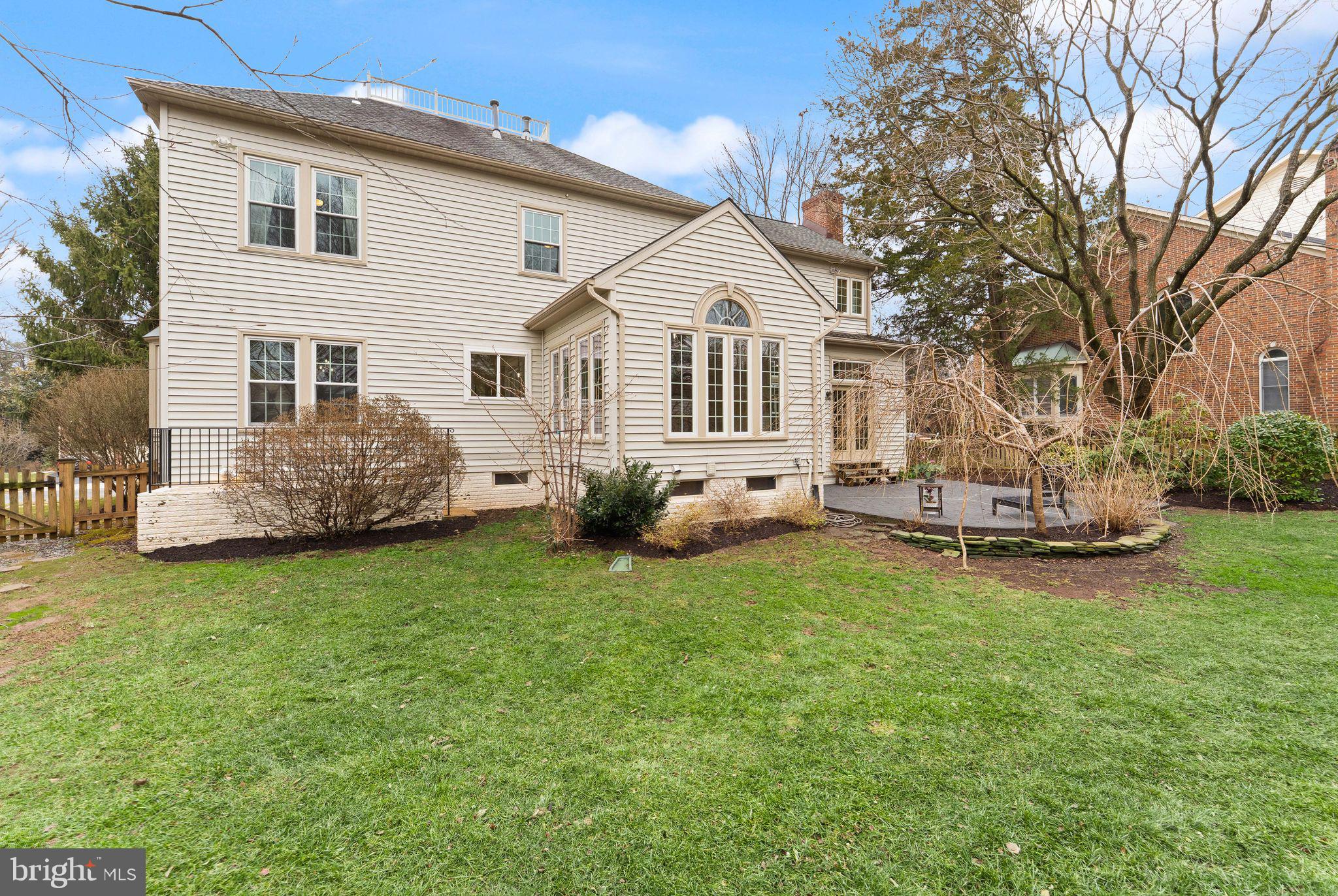 ASHBURN FARM - Residential