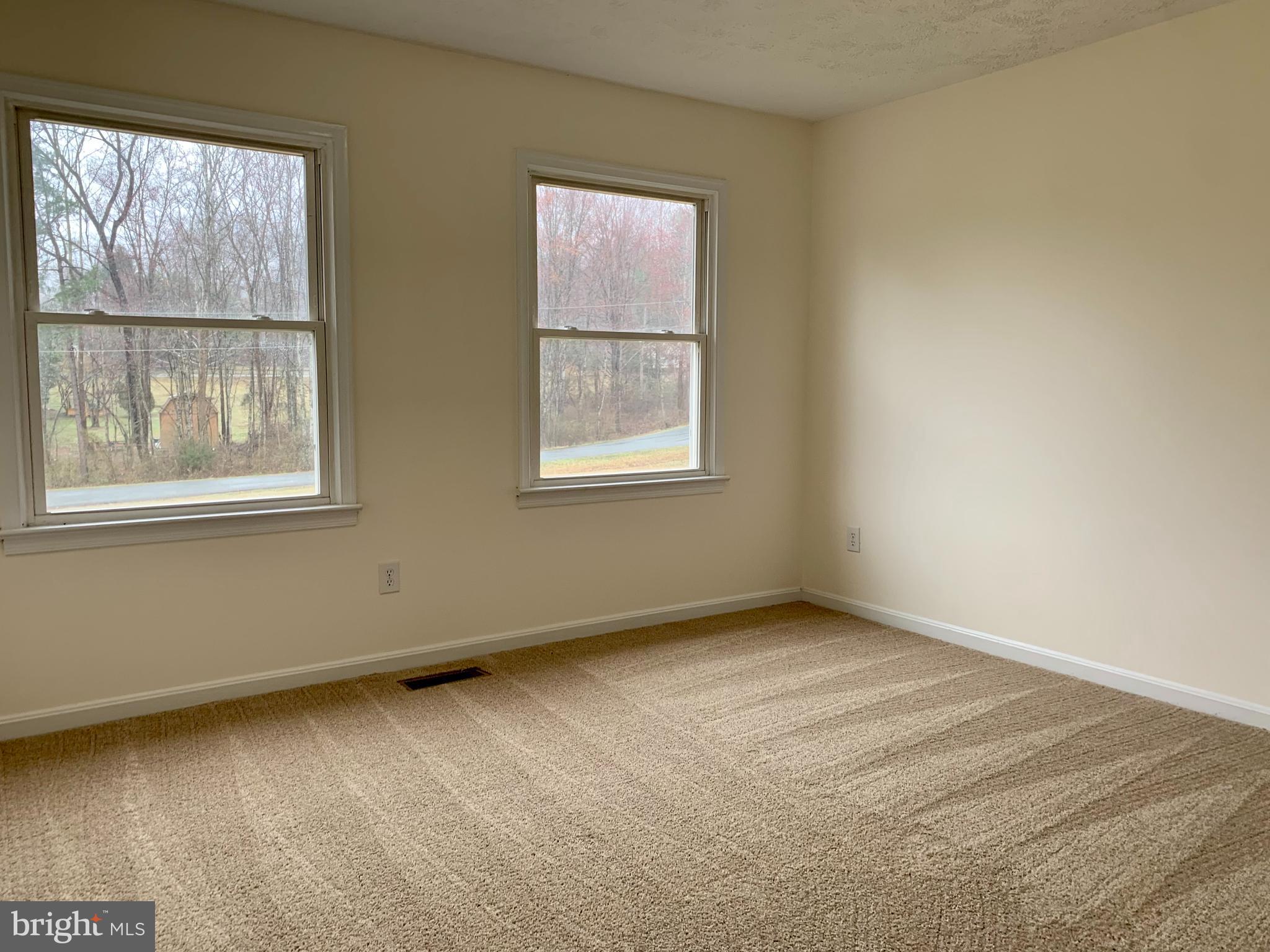 SCOTTS MT NORMAN ACRES - Residential