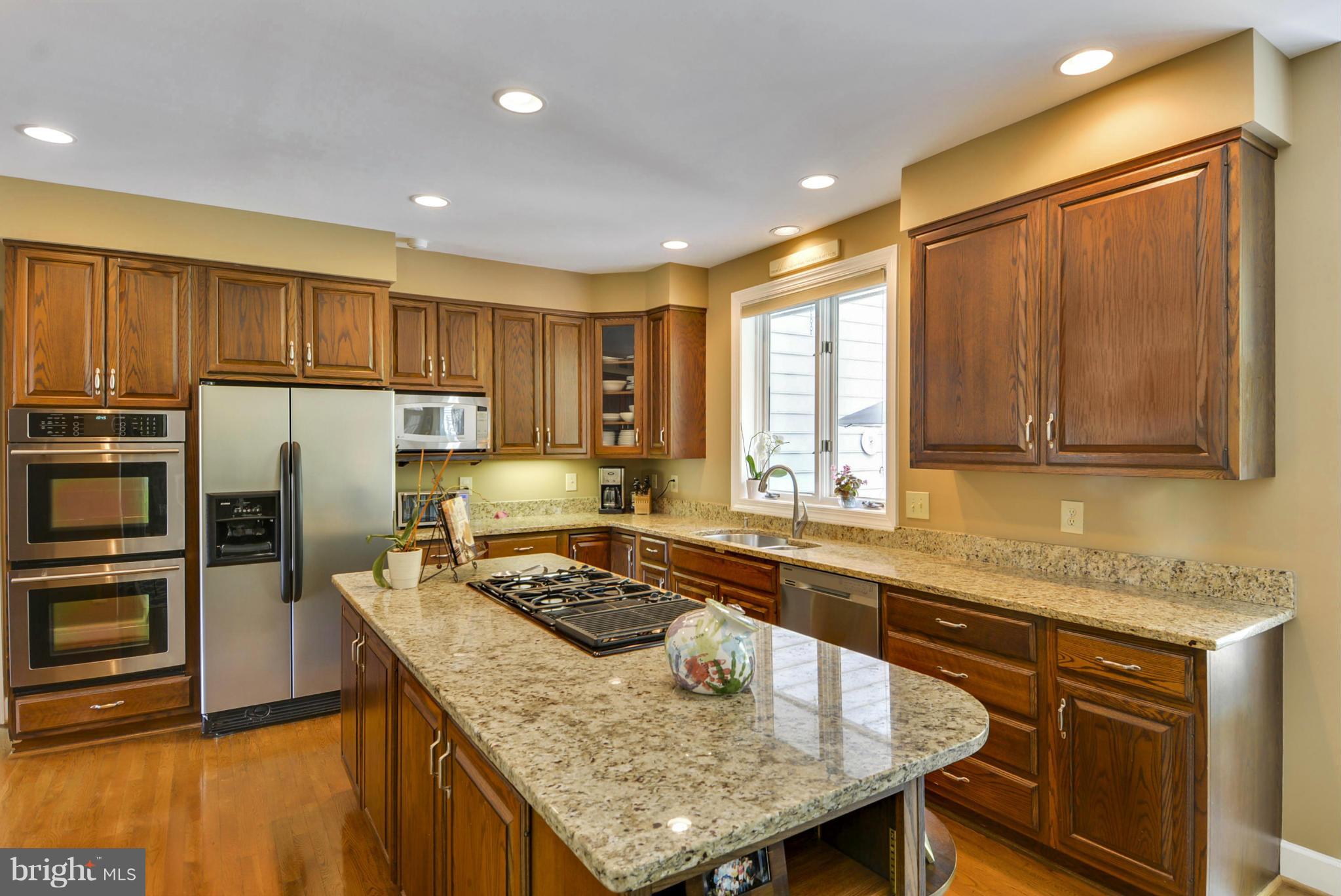 LAKE POTOMAC - Residential