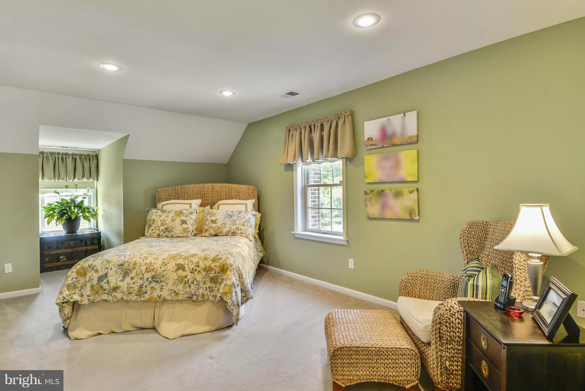 LAKE POTOMAC - Residential