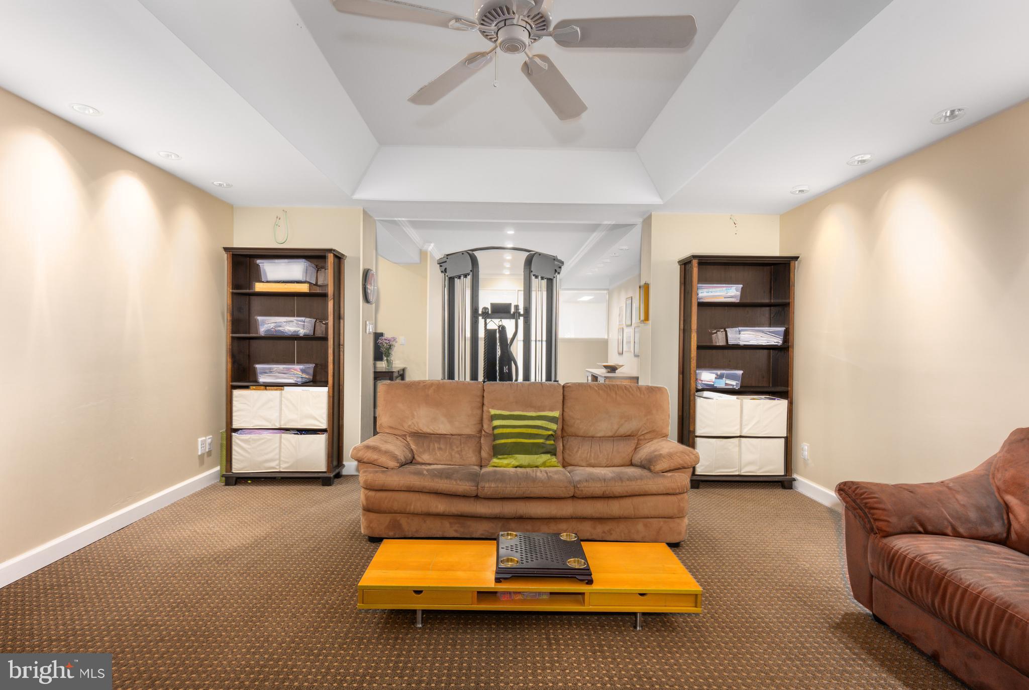 WILLOWS OF POTOMAC - Residential