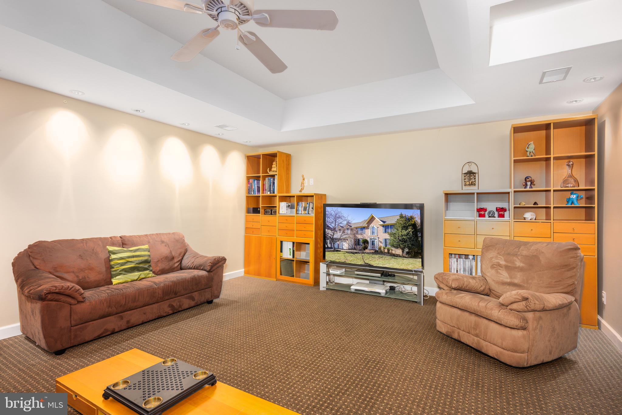 WILLOWS OF POTOMAC - Residential