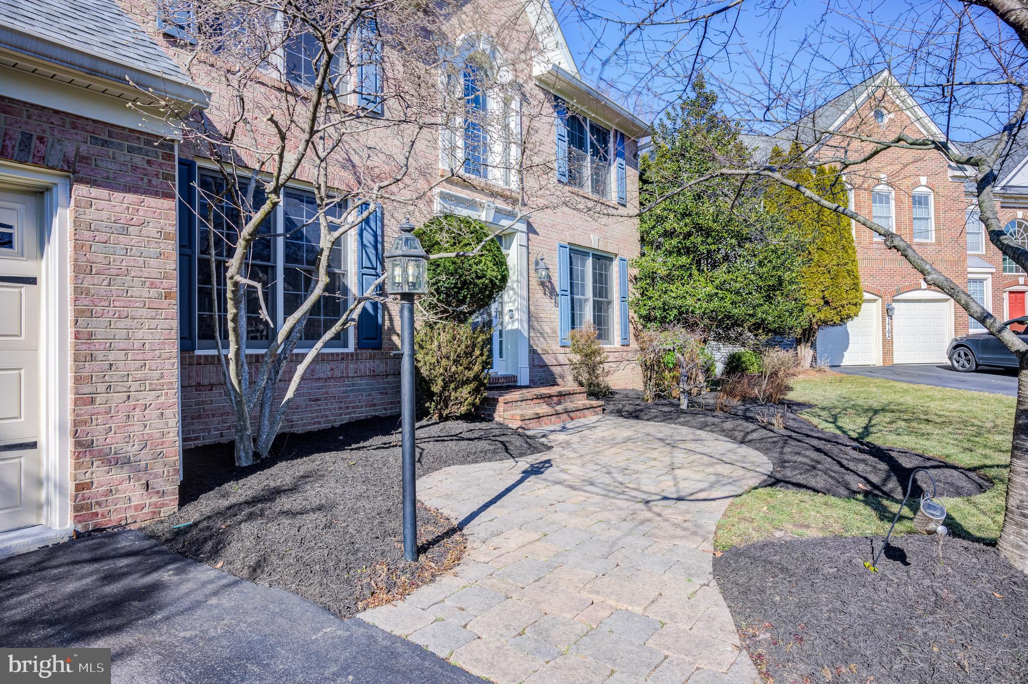 WILLOWS OF POTOMAC - Residential