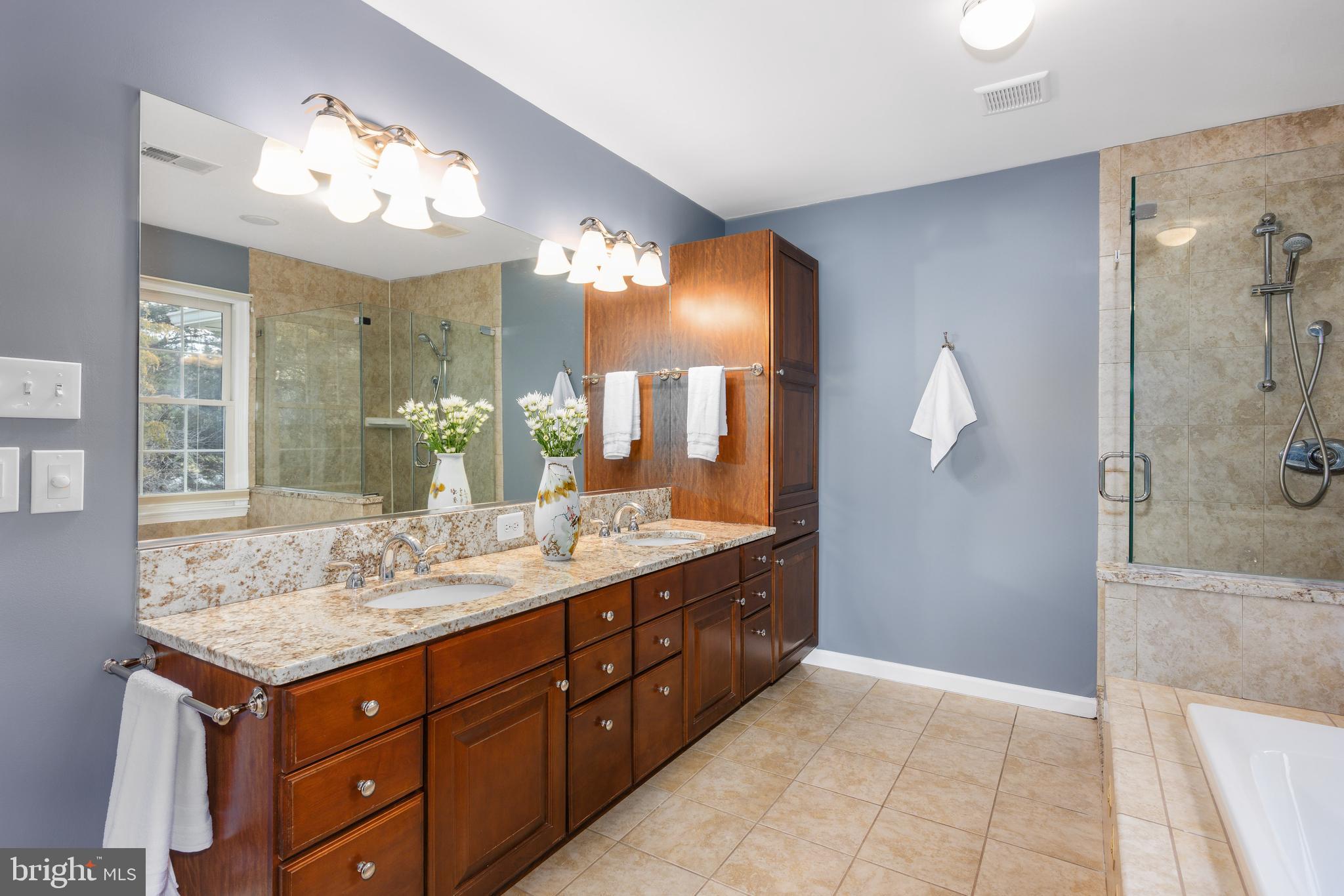 WILLOWS OF POTOMAC - Residential