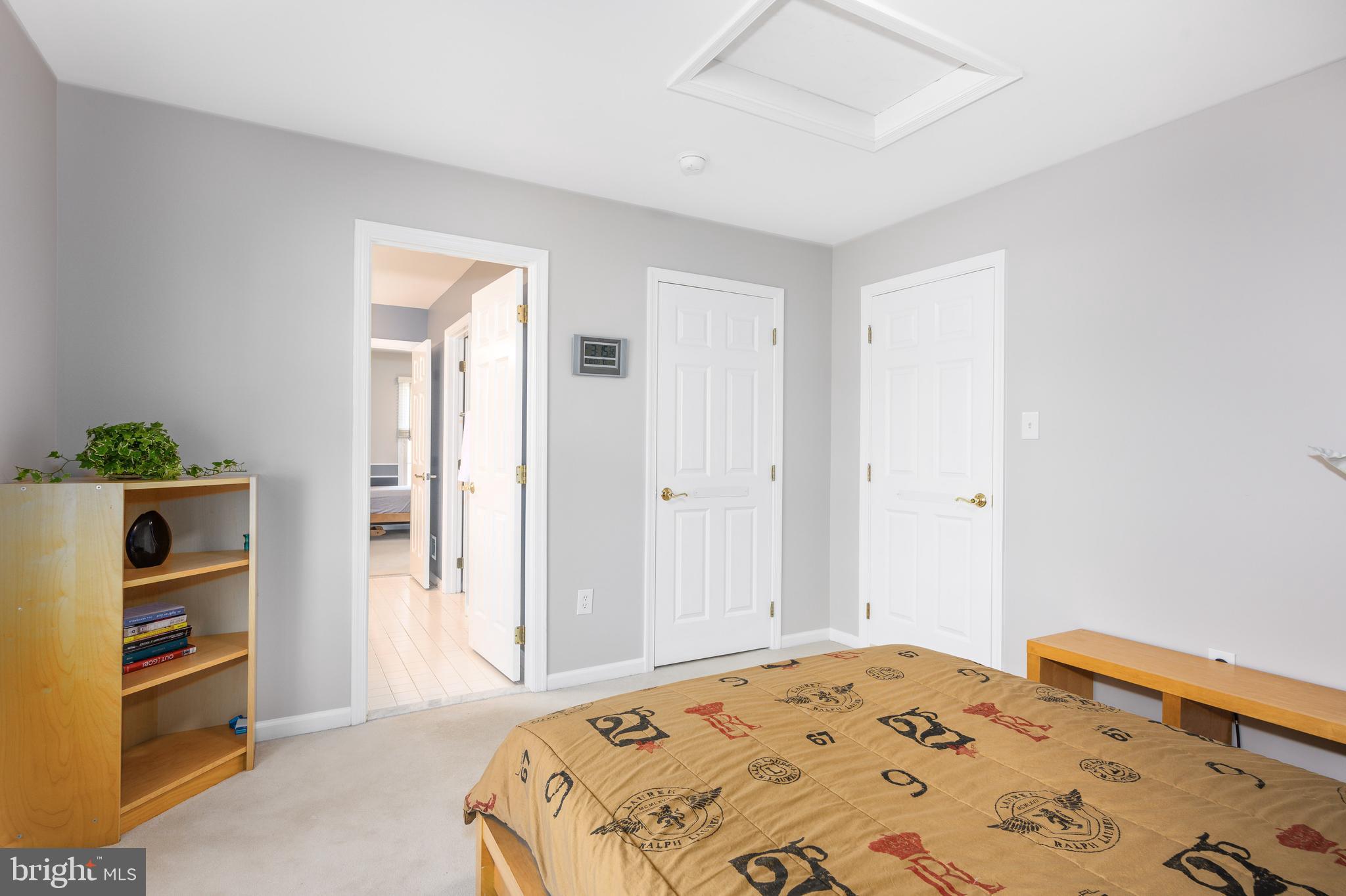 WILLOWS OF POTOMAC - Residential