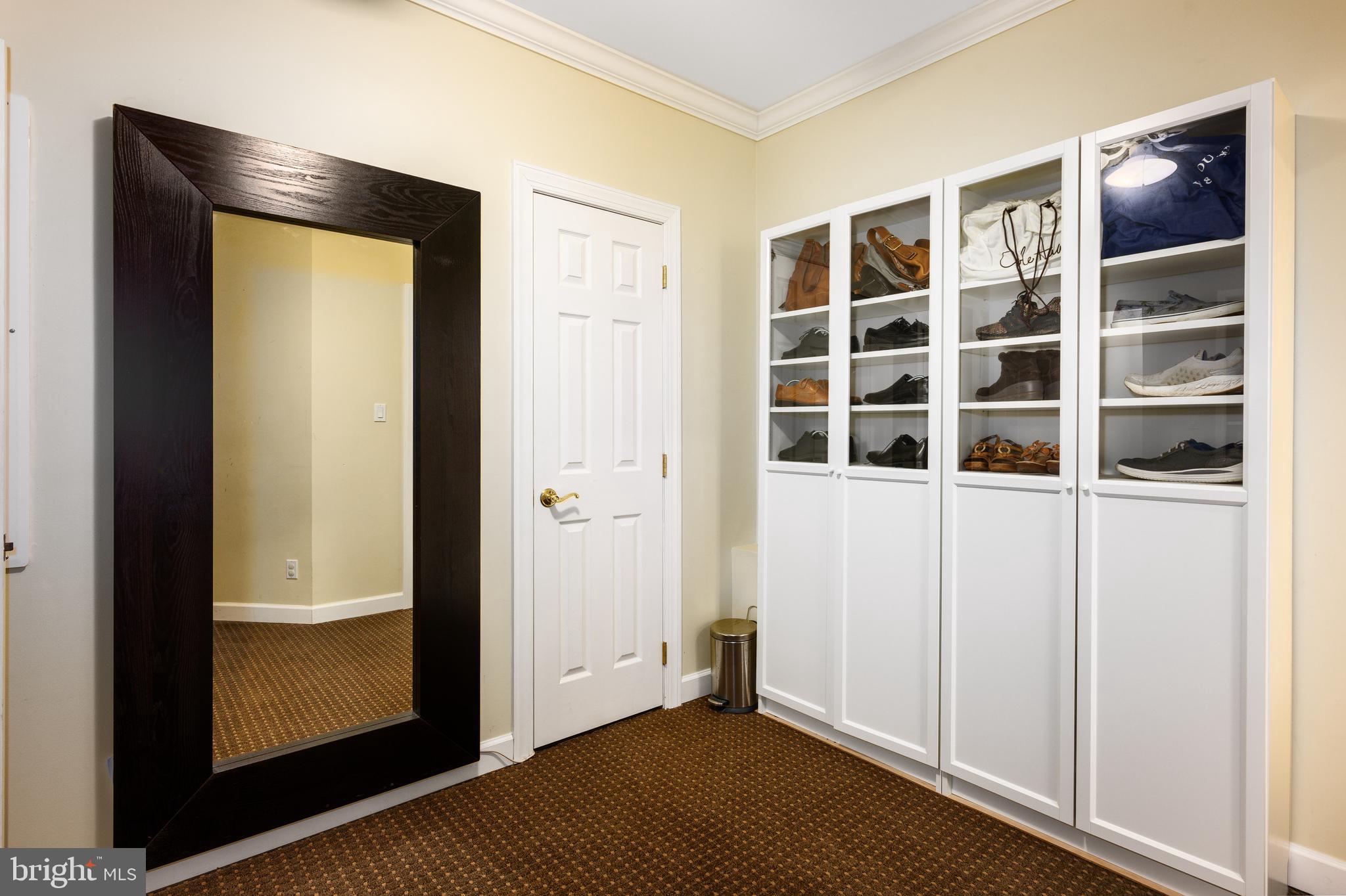 WILLOWS OF POTOMAC - Residential