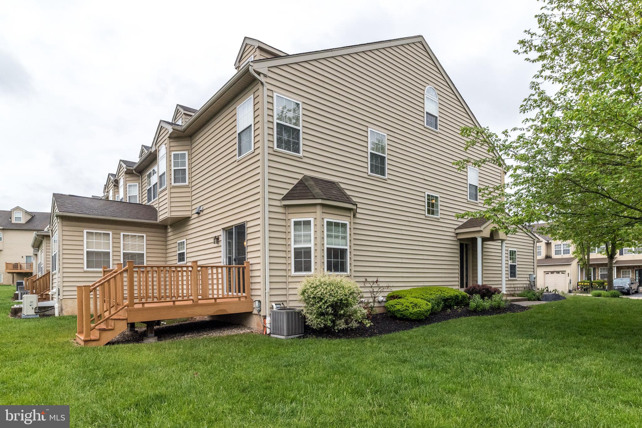 THE ARBORS - Residential