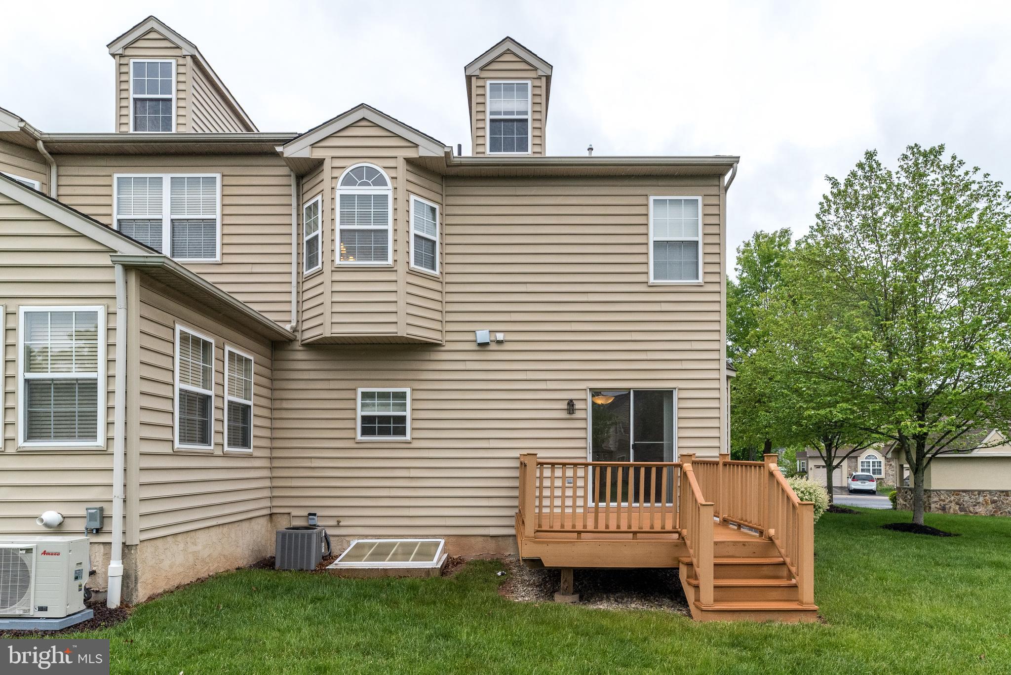 THE ARBORS - Residential