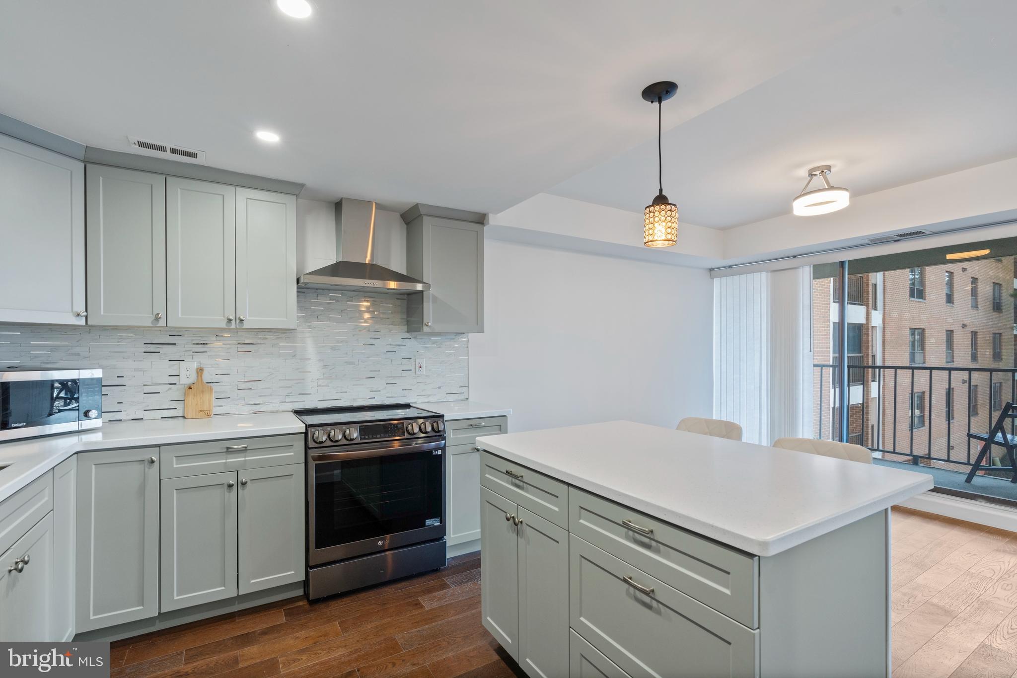 THE ELMONT - Residential