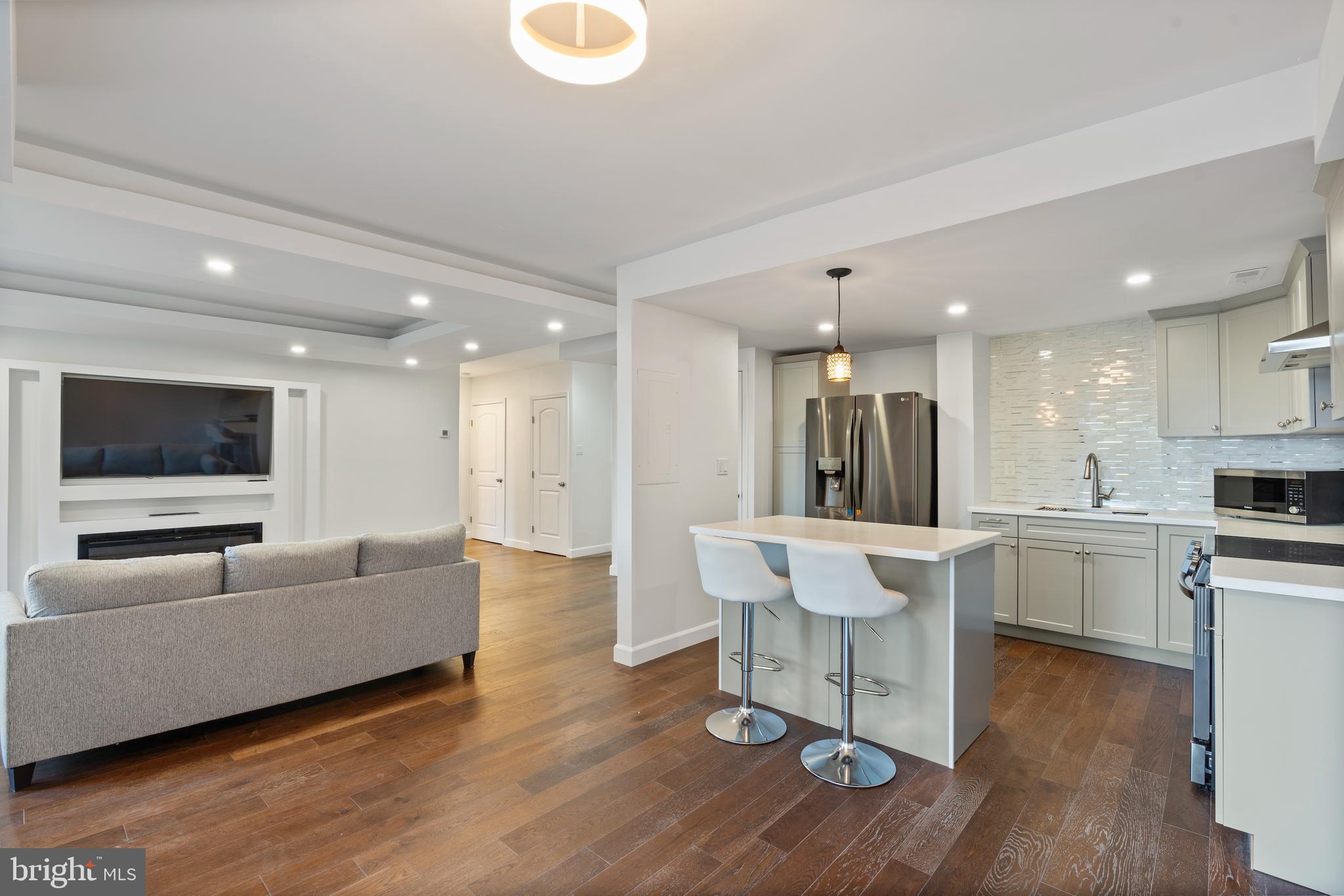 THE ELMONT - Residential