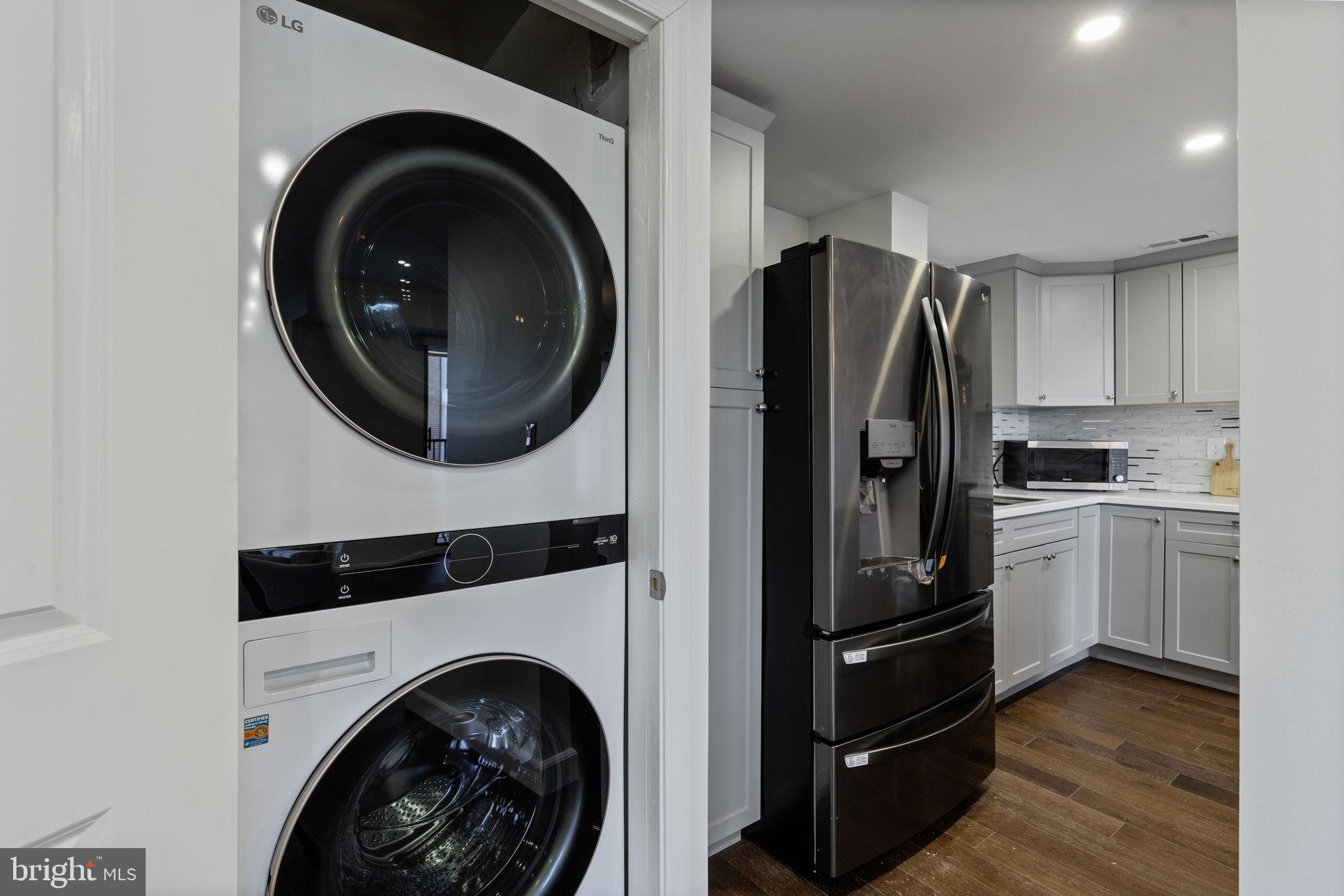 THE ELMONT - Residential