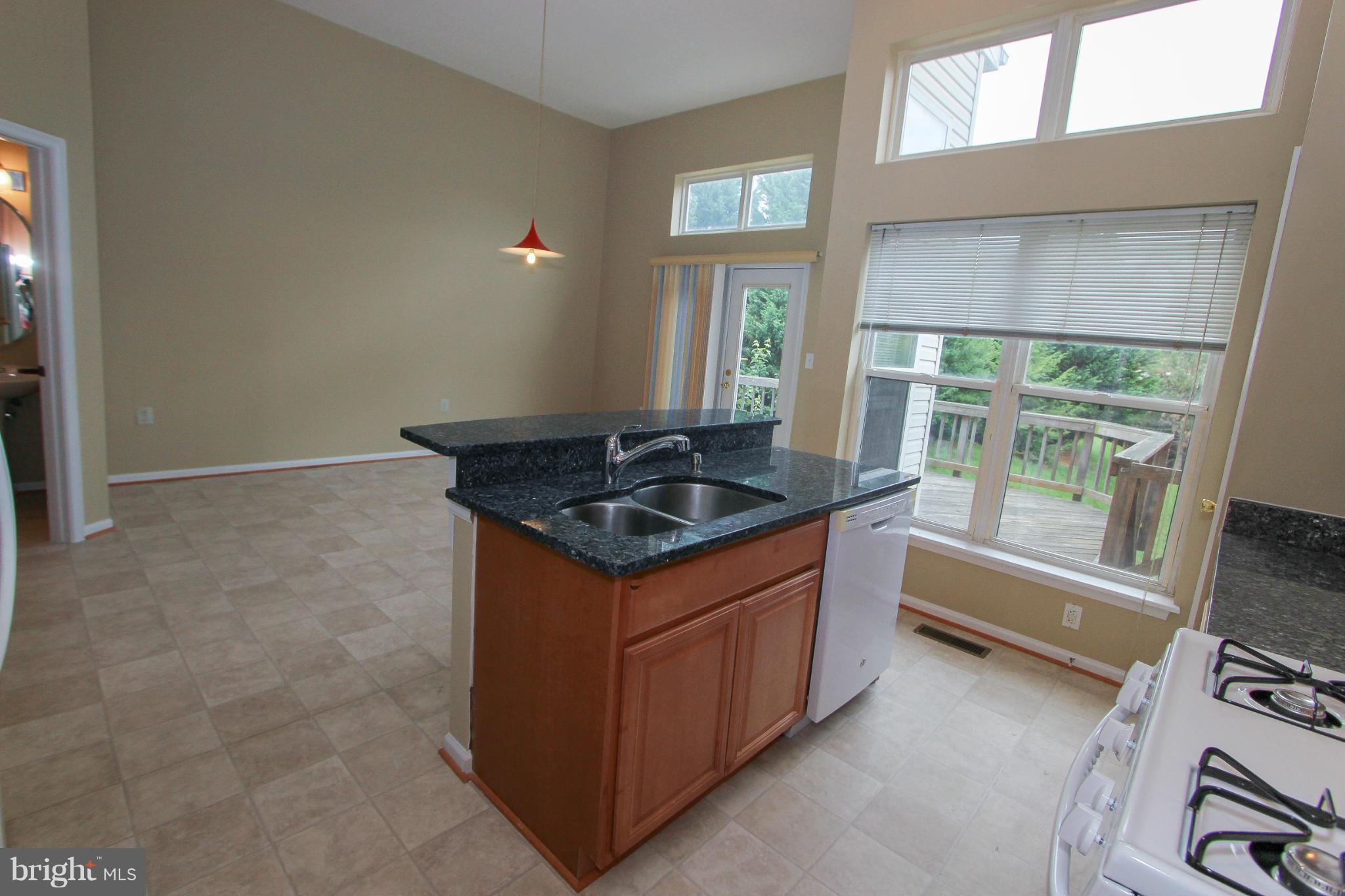 LIFESTYLE AT SULLY STATION - Residential