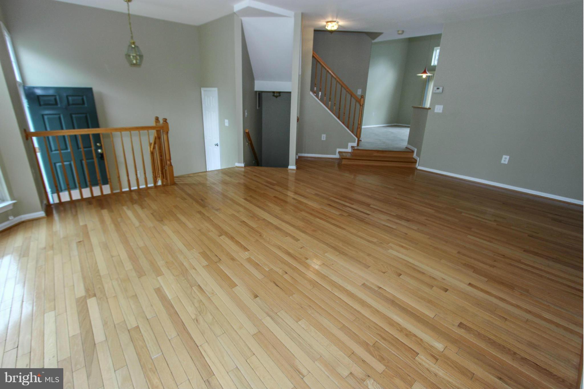 LIFESTYLE AT SULLY STATION - Residential