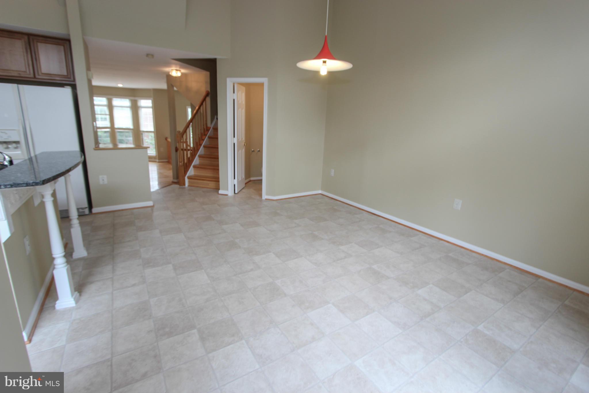 LIFESTYLE AT SULLY STATION - Residential