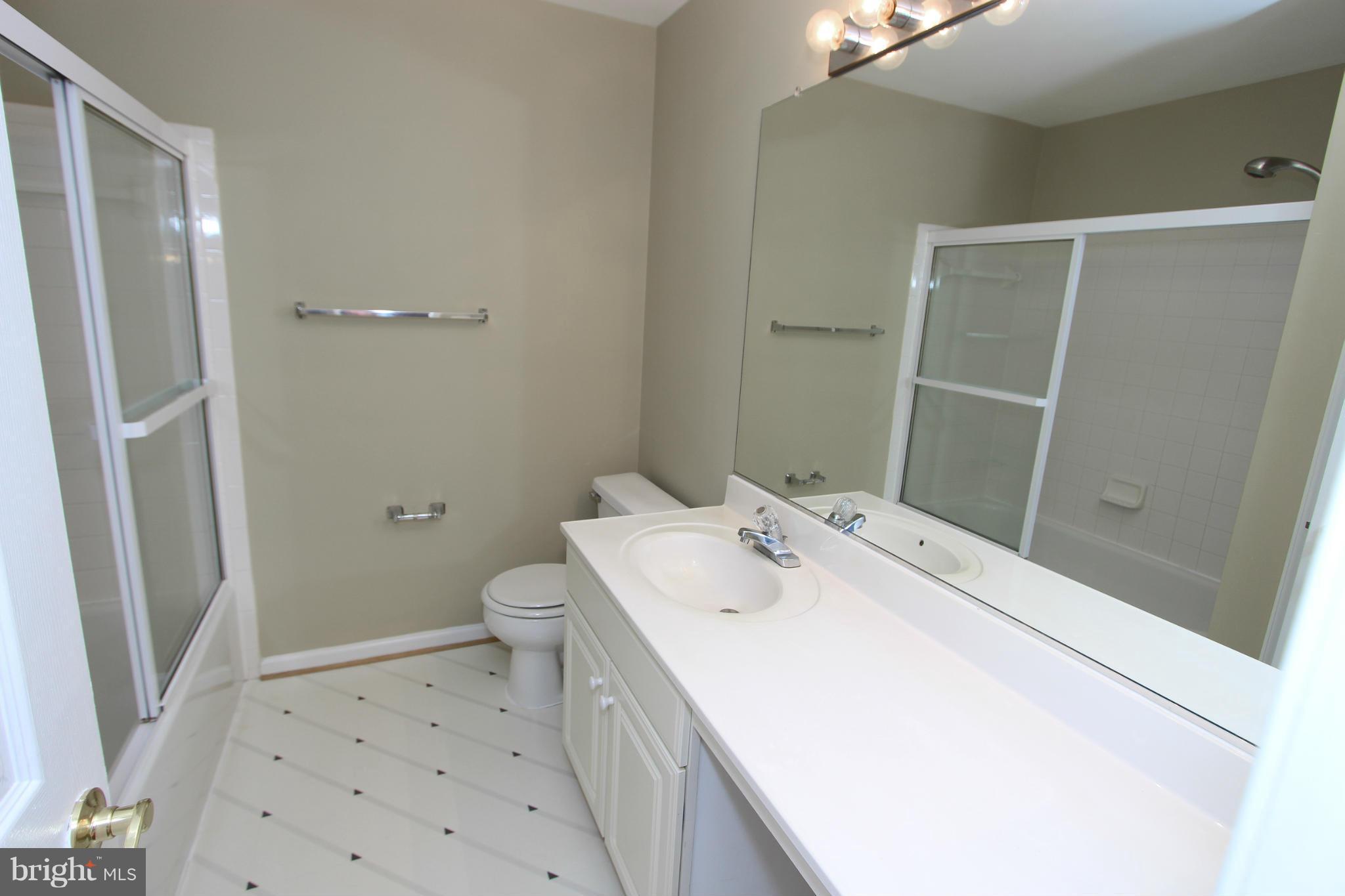 LIFESTYLE AT SULLY STATION - Residential