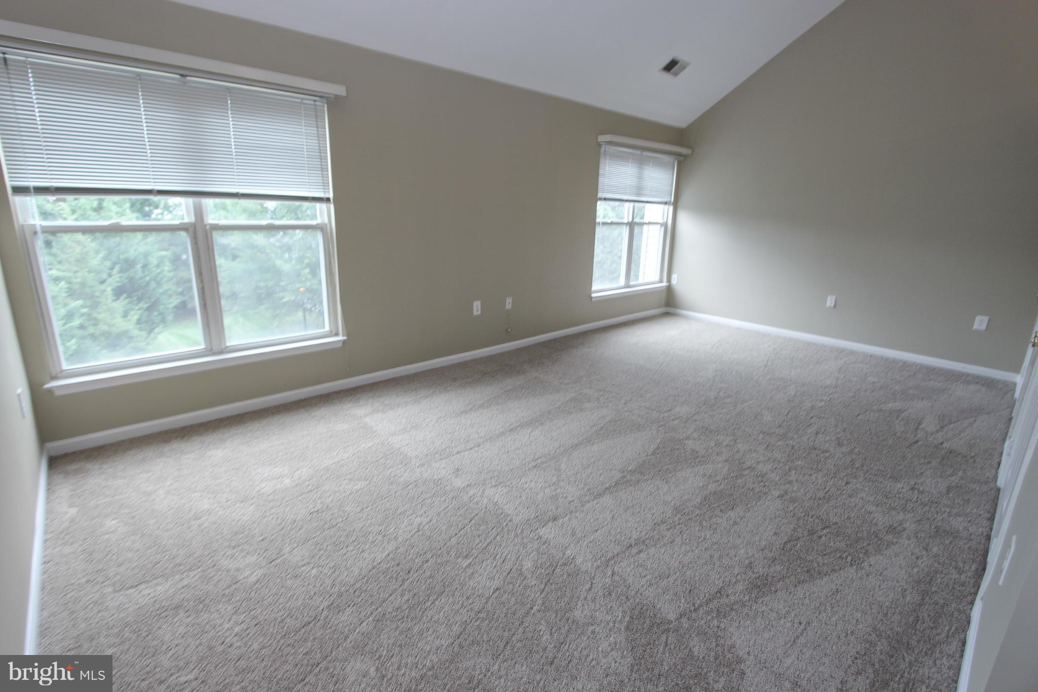 LIFESTYLE AT SULLY STATION - Residential