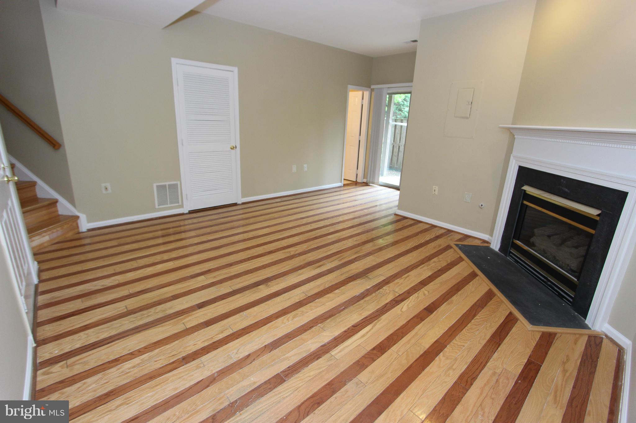 LIFESTYLE AT SULLY STATION - Residential