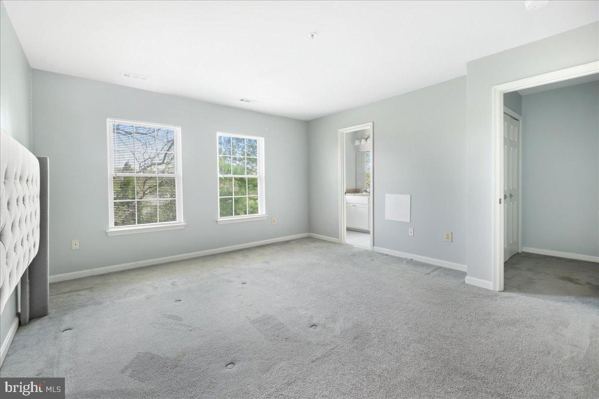 MOUNTAIN VILLAGE - Residential