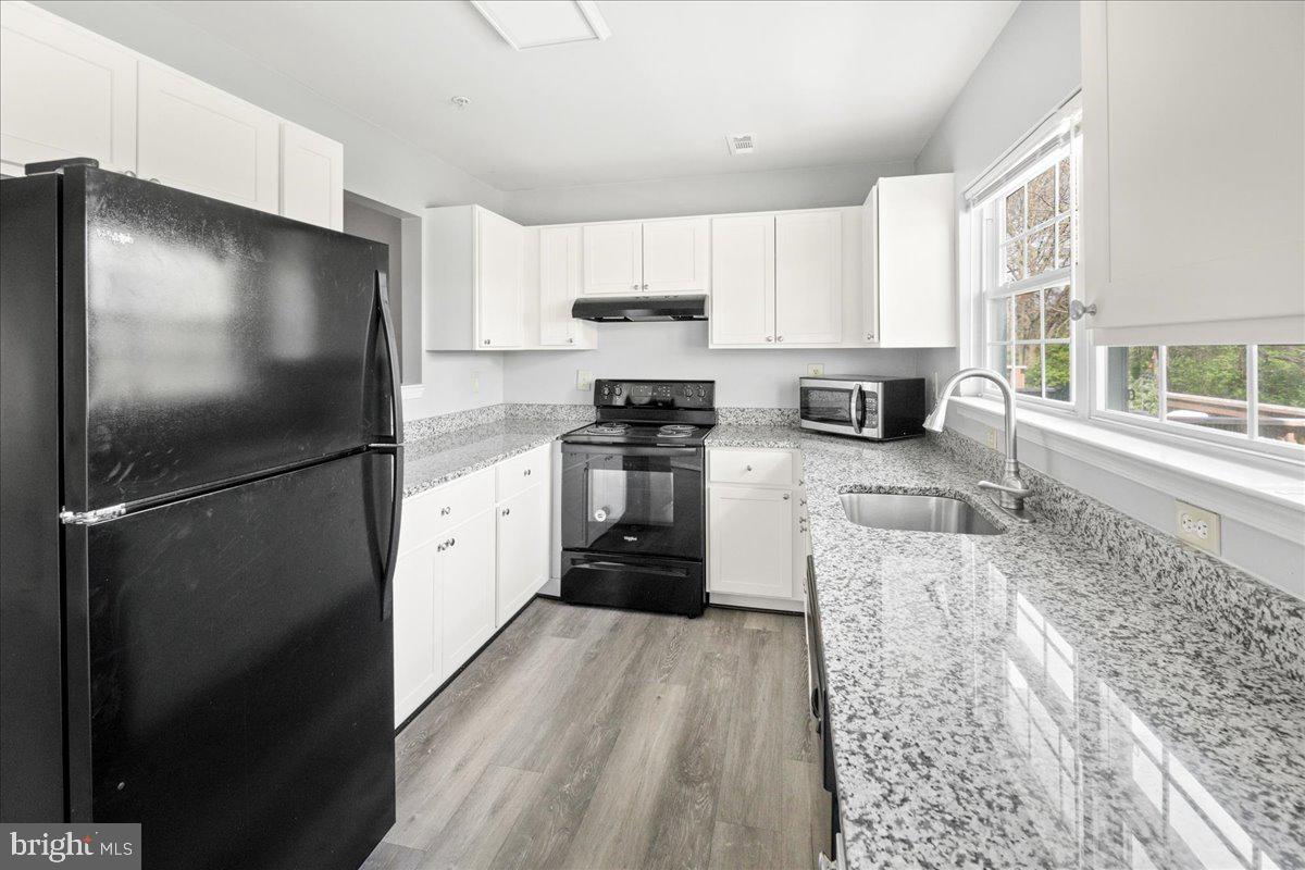 MOUNTAIN VILLAGE - Residential