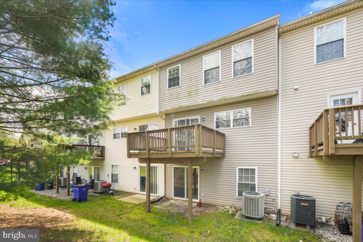 MOUNTAIN VILLAGE - Residential