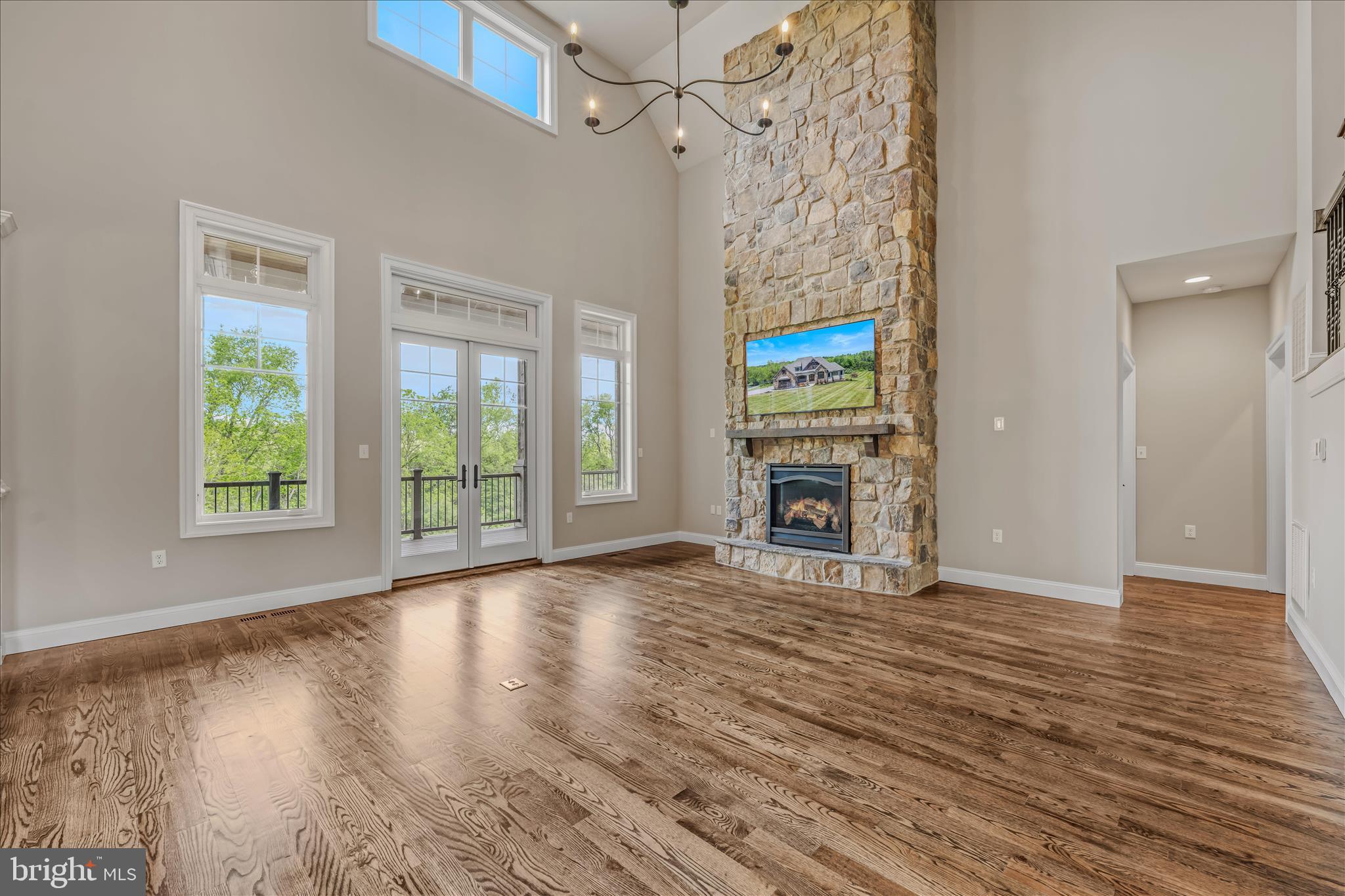 GREYSTONE ON THE OPEQUON - Residential