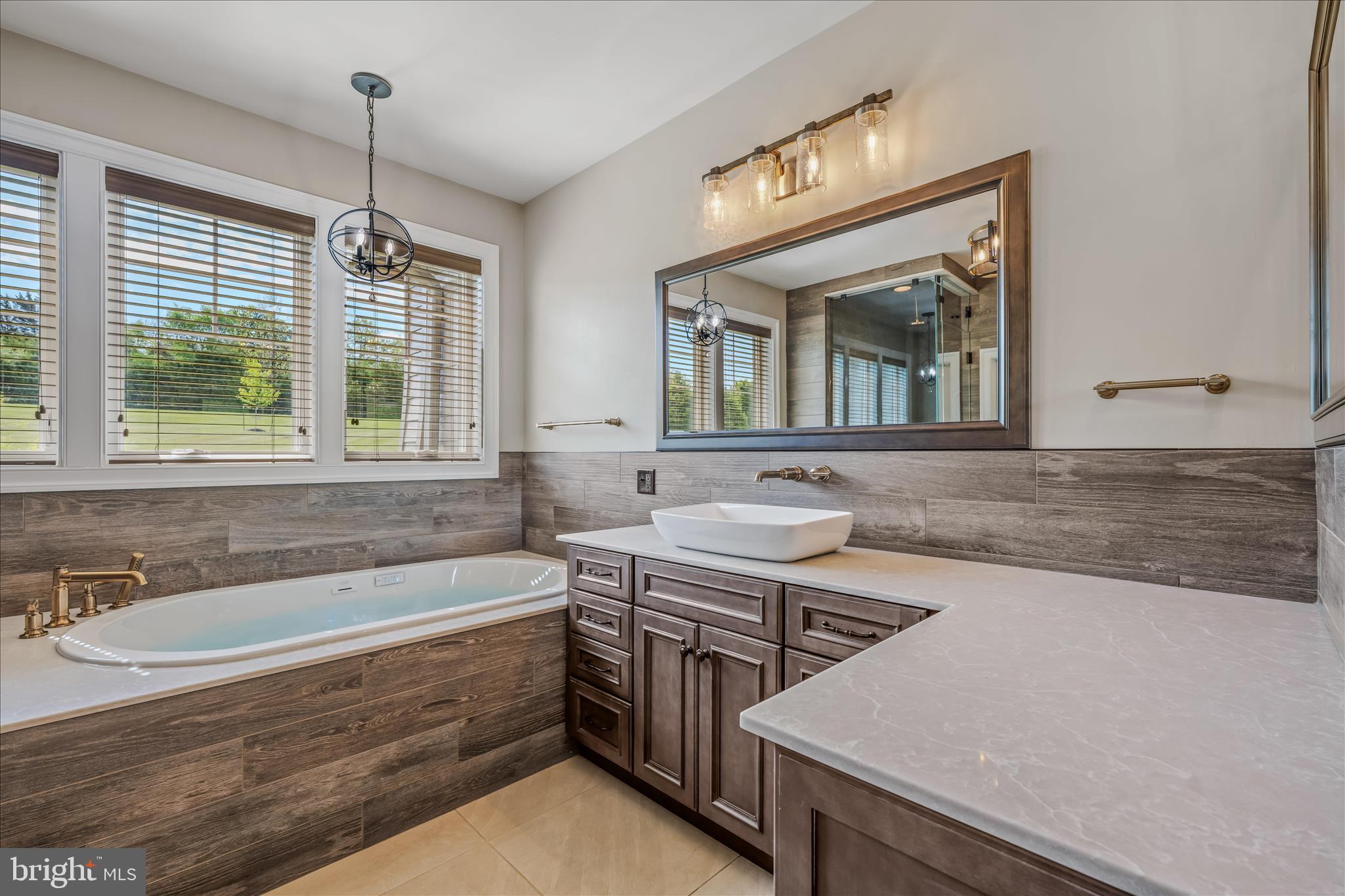 GREYSTONE ON THE OPEQUON - Residential