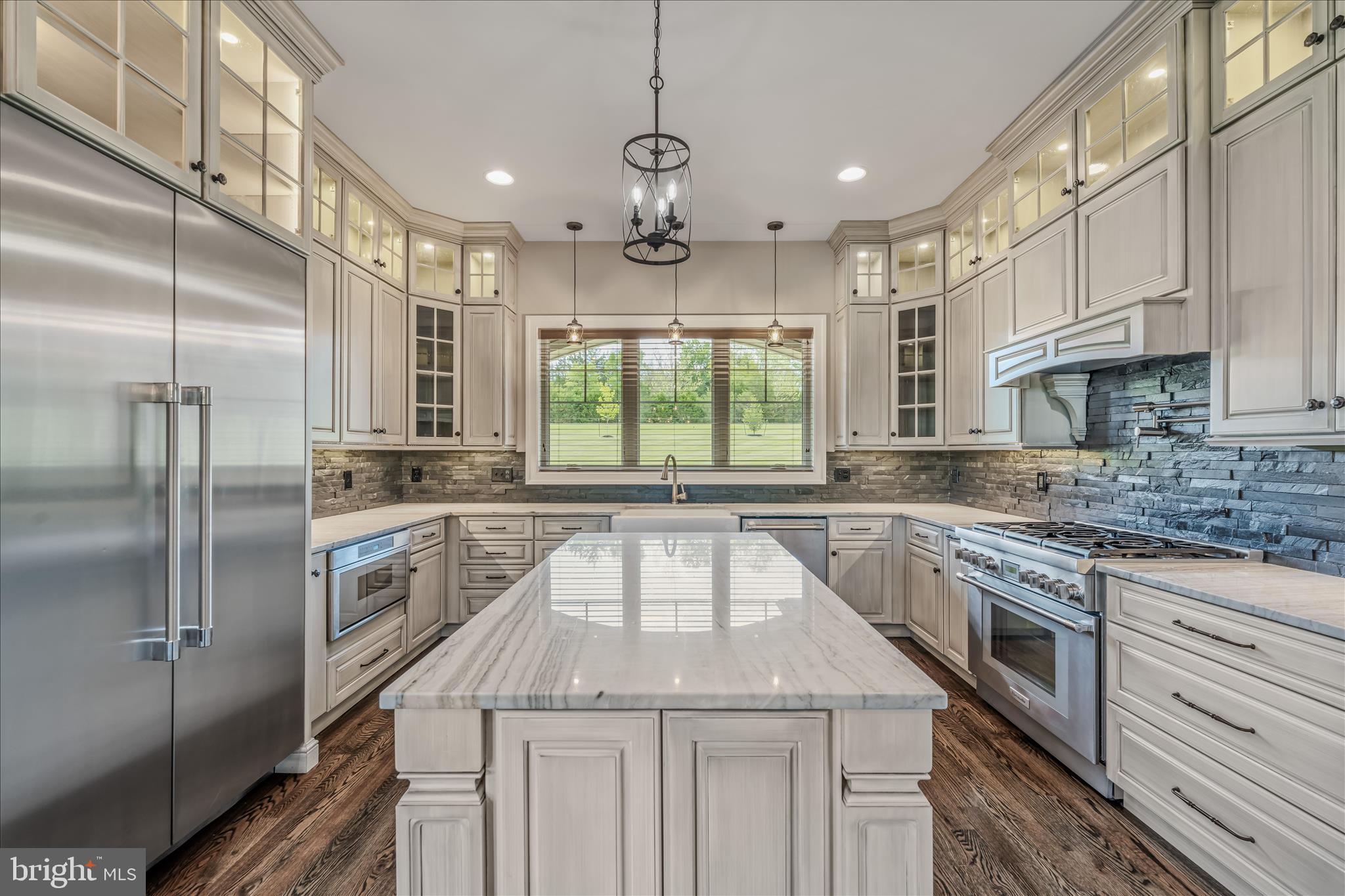 GREYSTONE ON THE OPEQUON - Residential