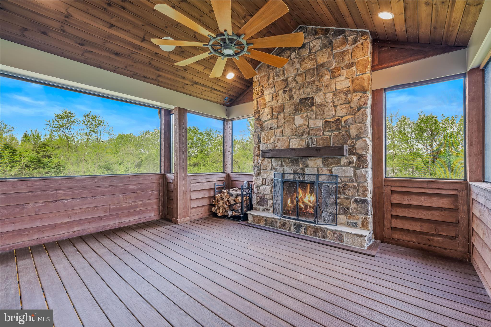 GREYSTONE ON THE OPEQUON - Residential