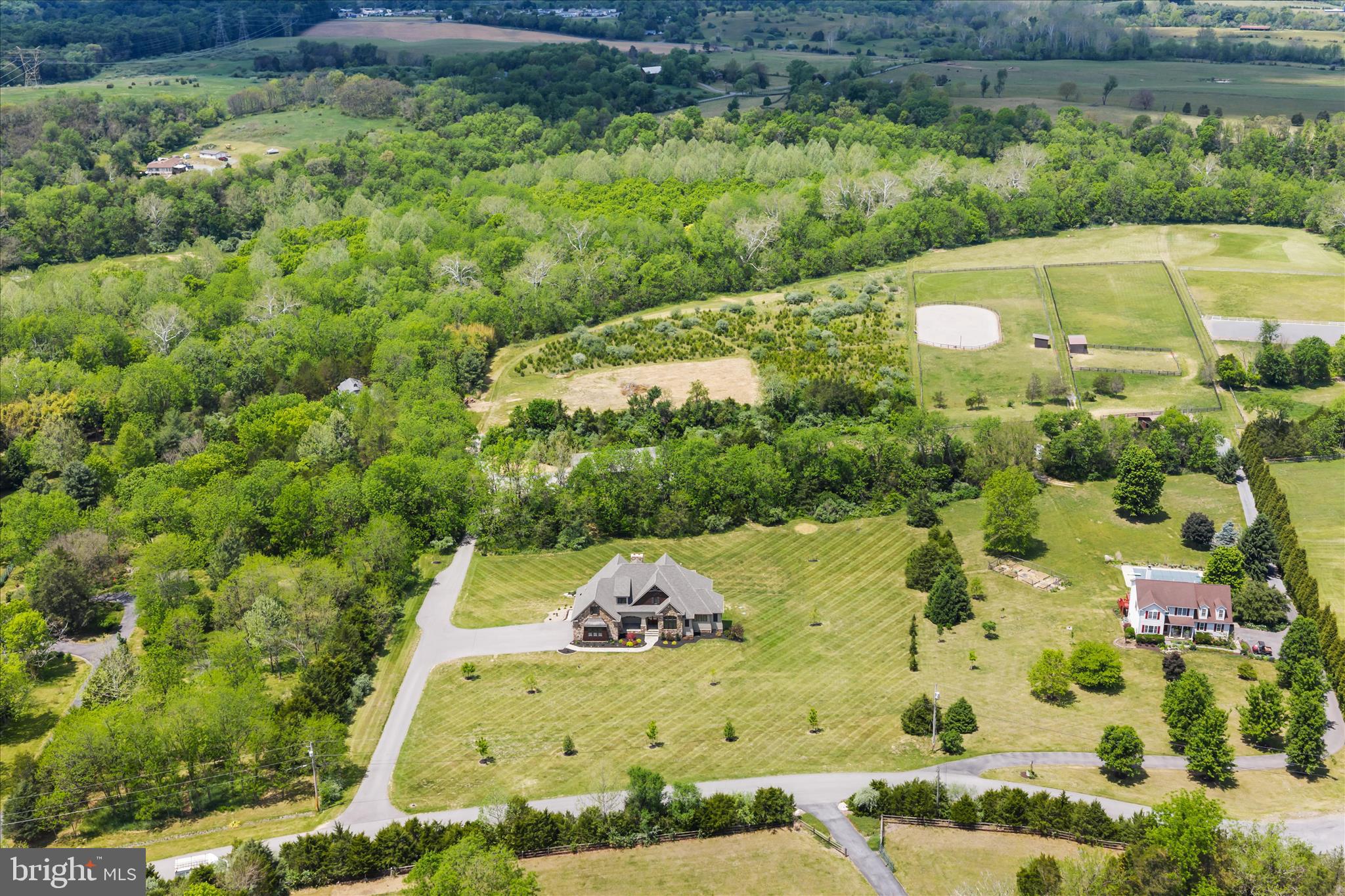 GREYSTONE ON THE OPEQUON - Residential