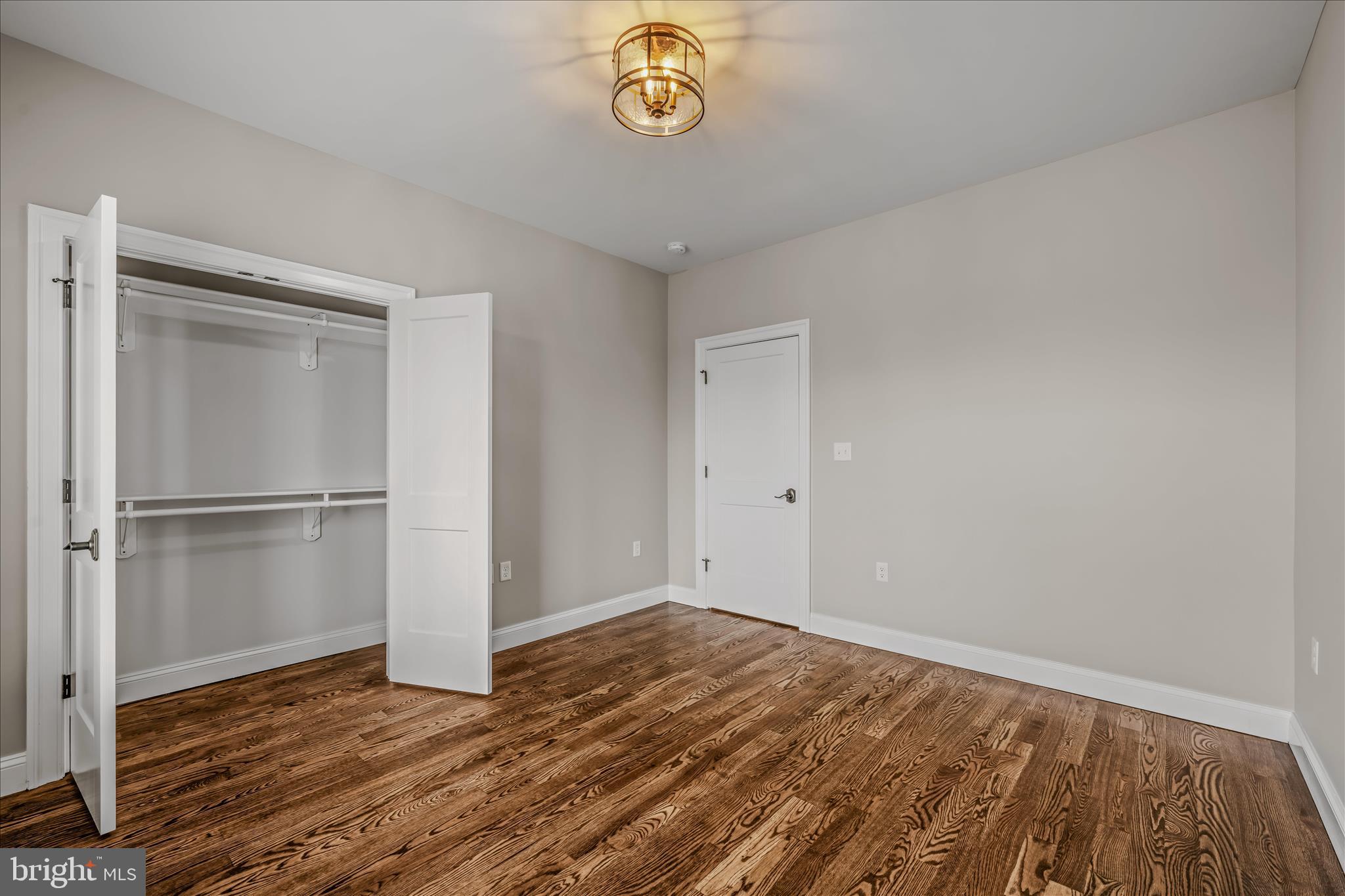 GREYSTONE ON THE OPEQUON - Residential