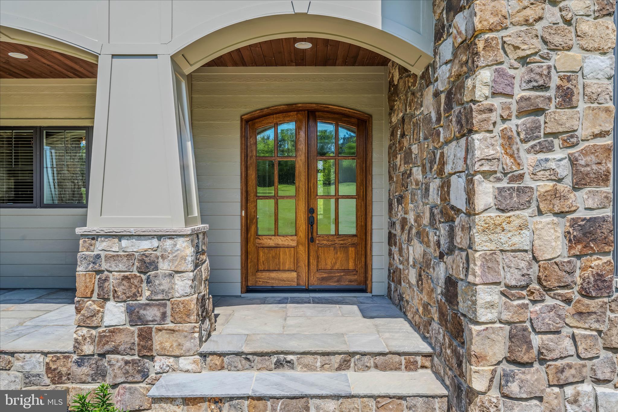 GREYSTONE ON THE OPEQUON - Residential