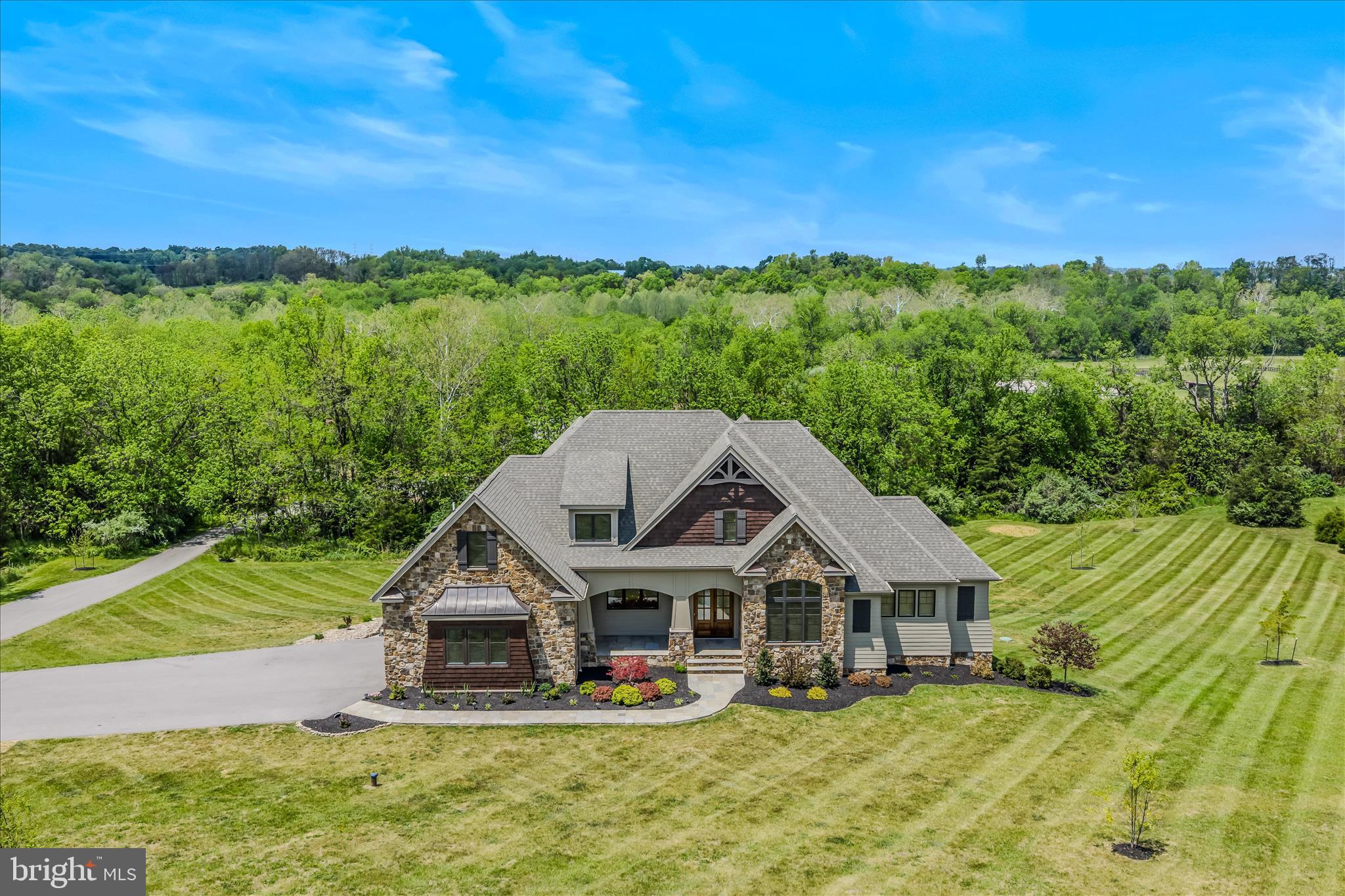 271 CORNELIUS GROVE