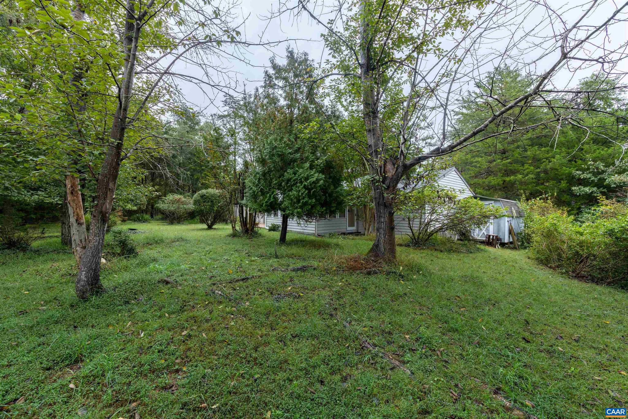 LAKE MONTICELLO - Residential