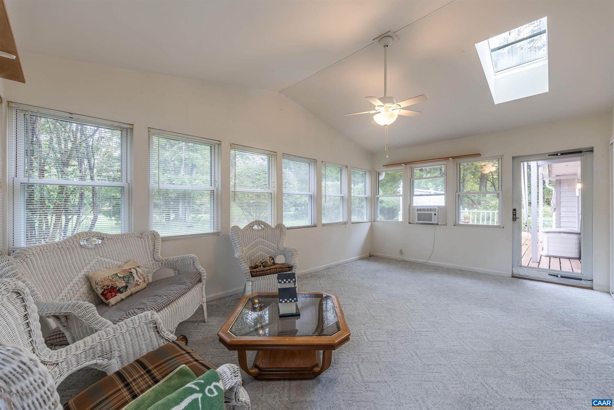 LAKE MONTICELLO - Residential