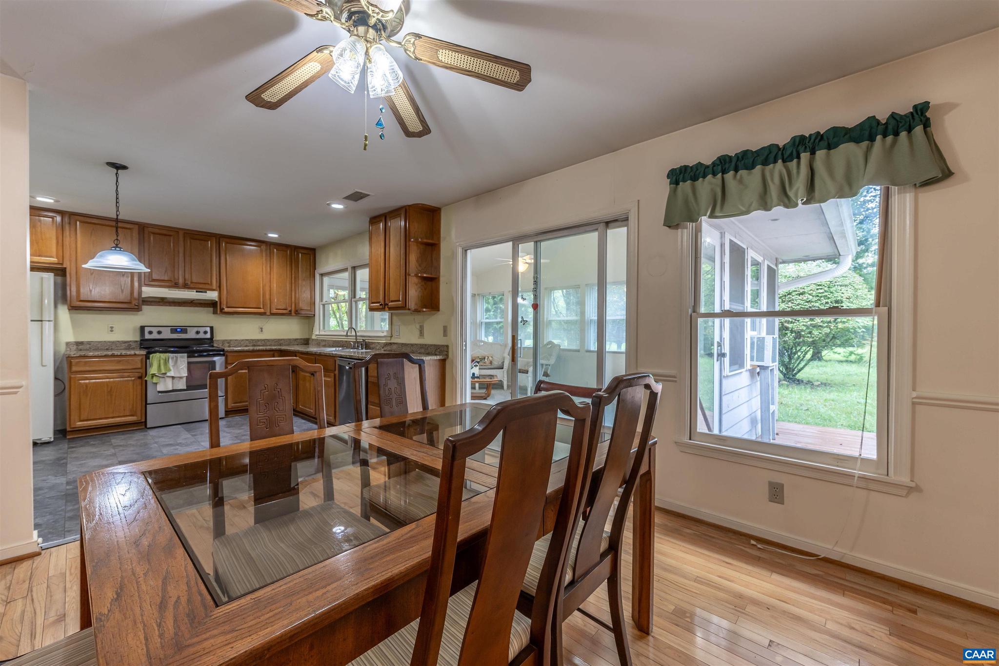 LAKE MONTICELLO - Residential