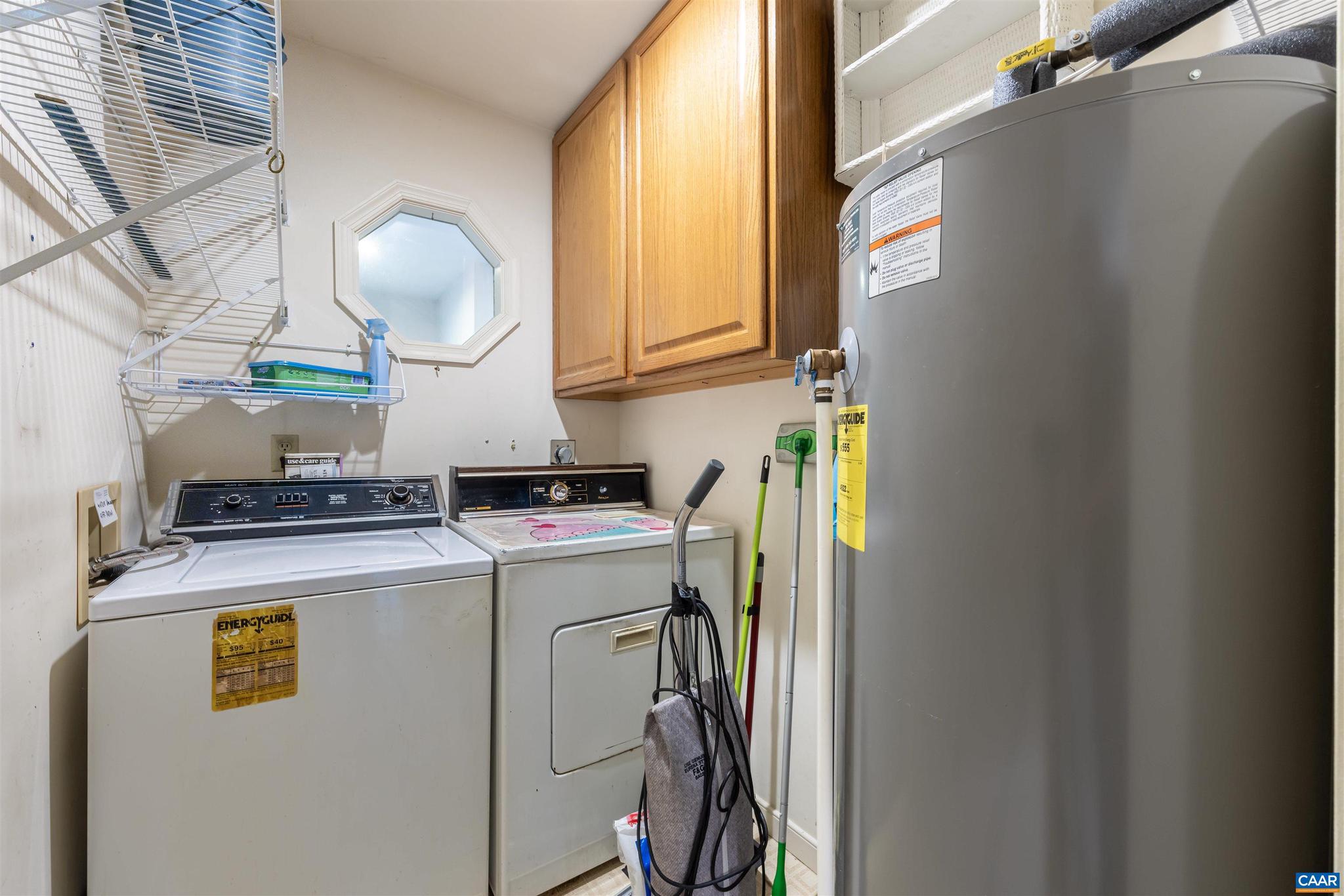 LAKE MONTICELLO - Residential